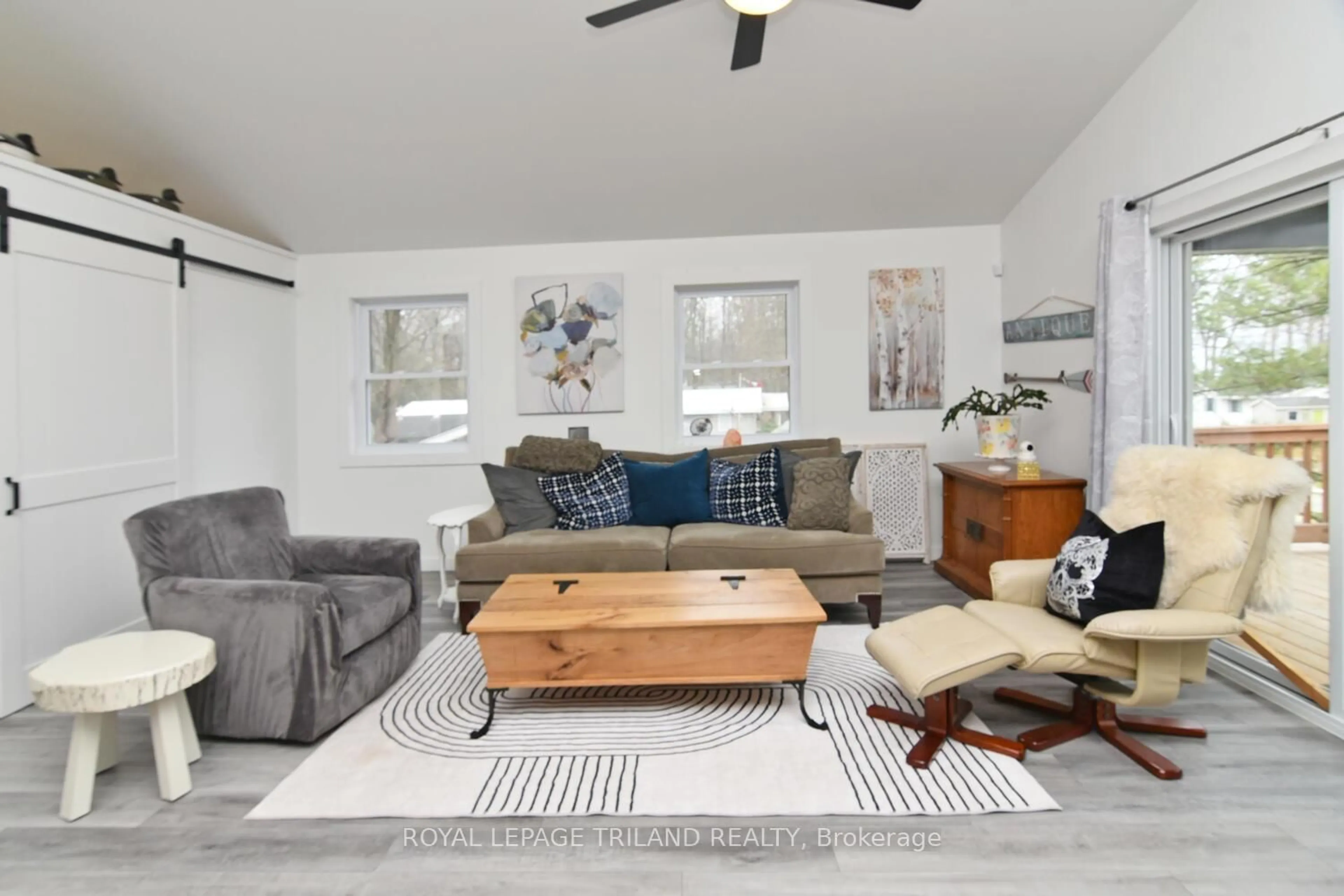 Living room with furniture, unknown for 9904 LAKE Rd, Lambton Shores Ontario N0N 1J1