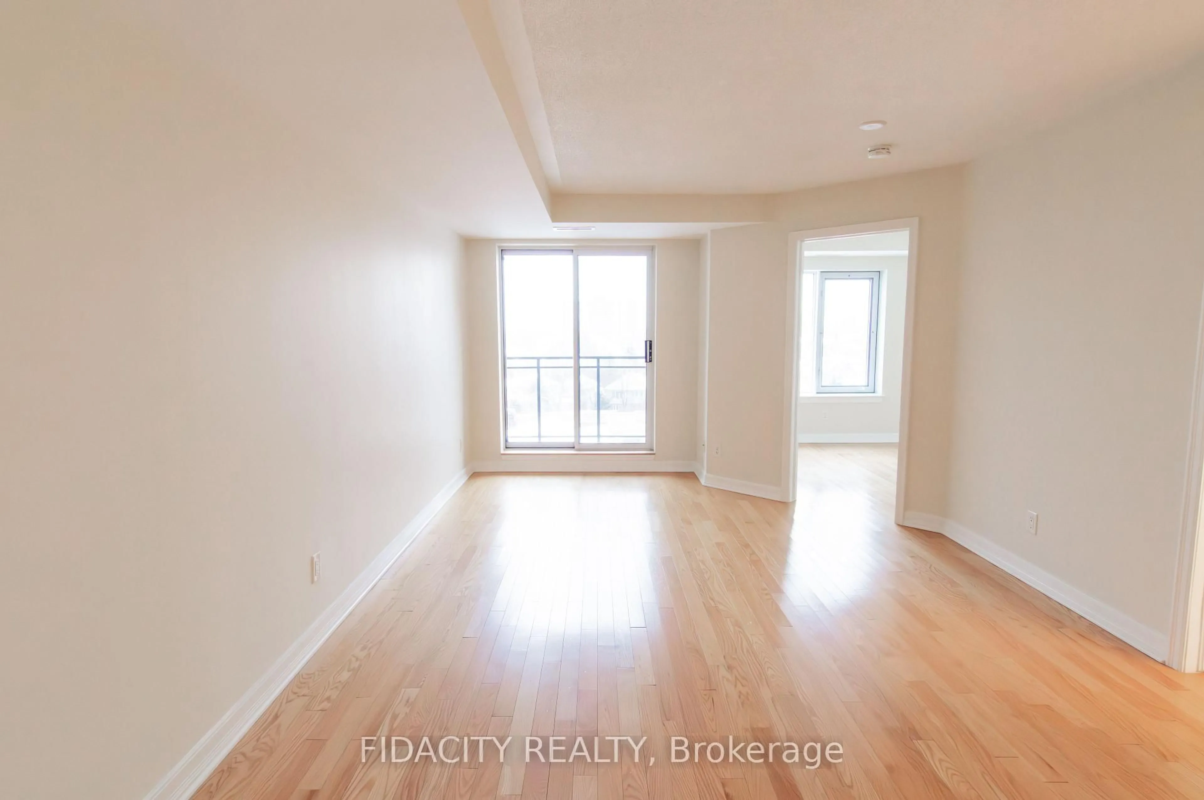 A pic of a room for 310 Central Park Dr #6E, Ottawa Ontario K2C 4G4