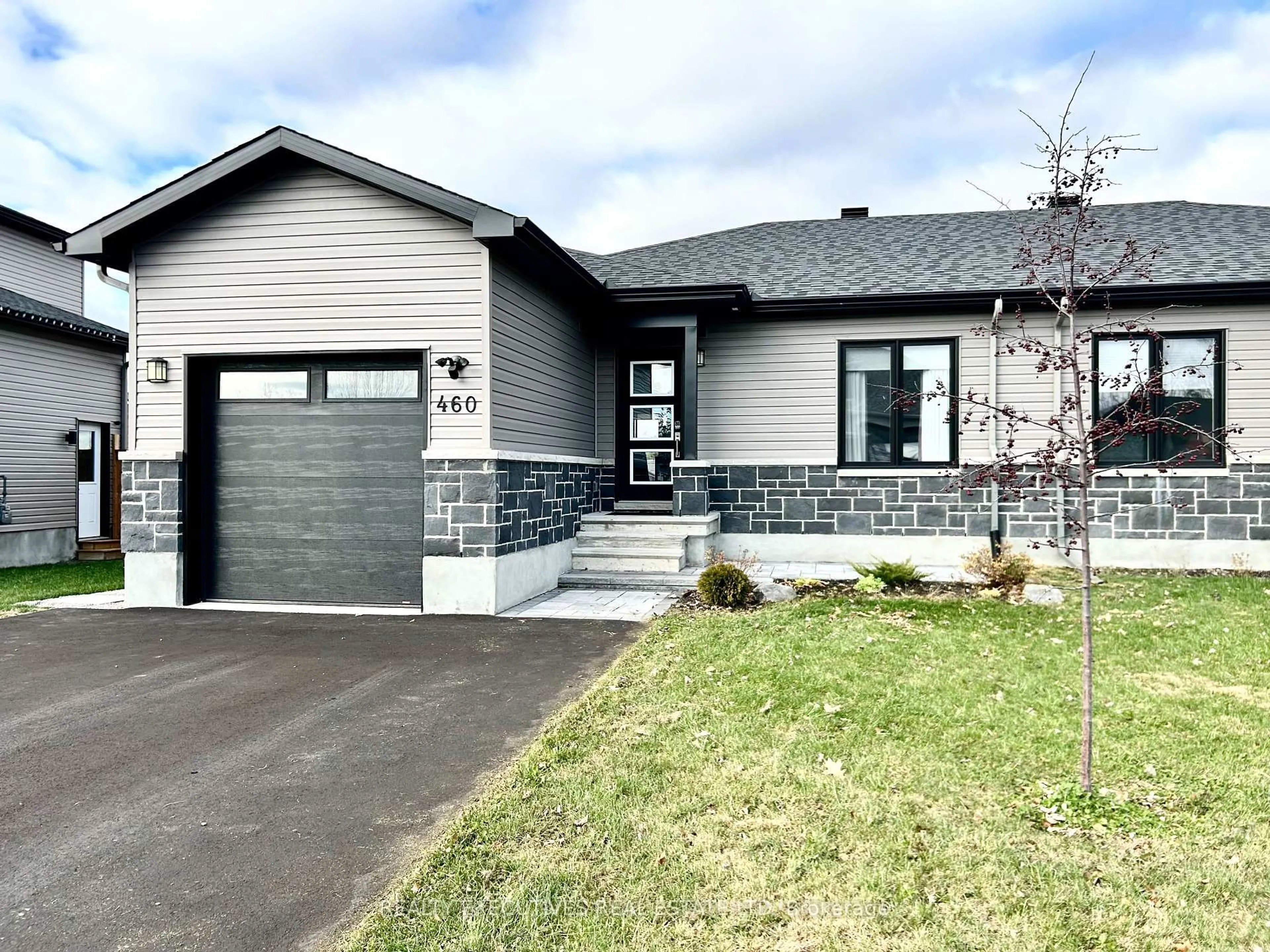 Home with brick exterior material, street for 460 Arora Cres, North Dundas Ontario K0C 2K0