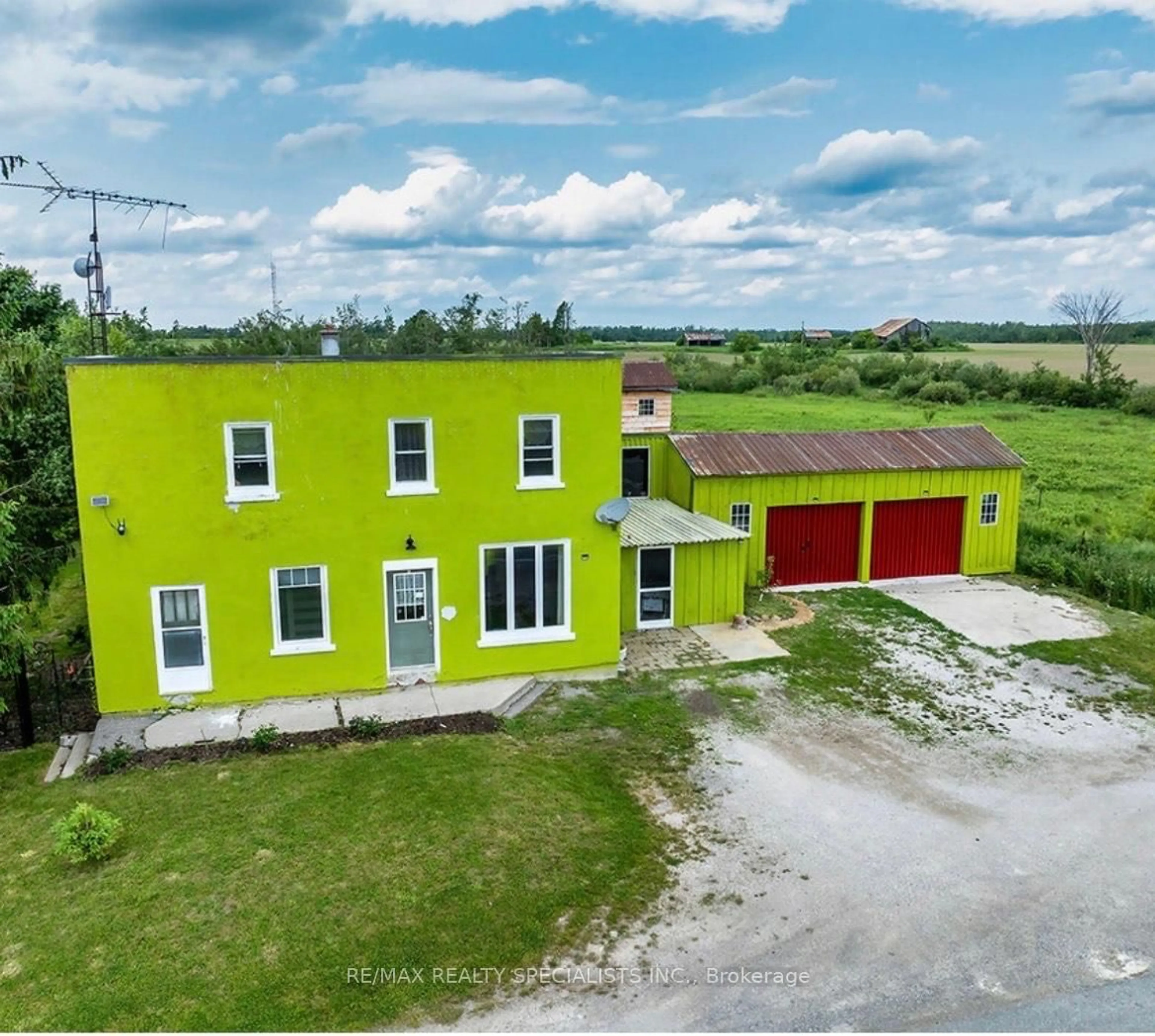 A pic from outside/outdoor area/front of a property/back of a property/a pic from drone, building for 833 Woodville Rd, Kawartha Lakes Ontario K0M 2T0