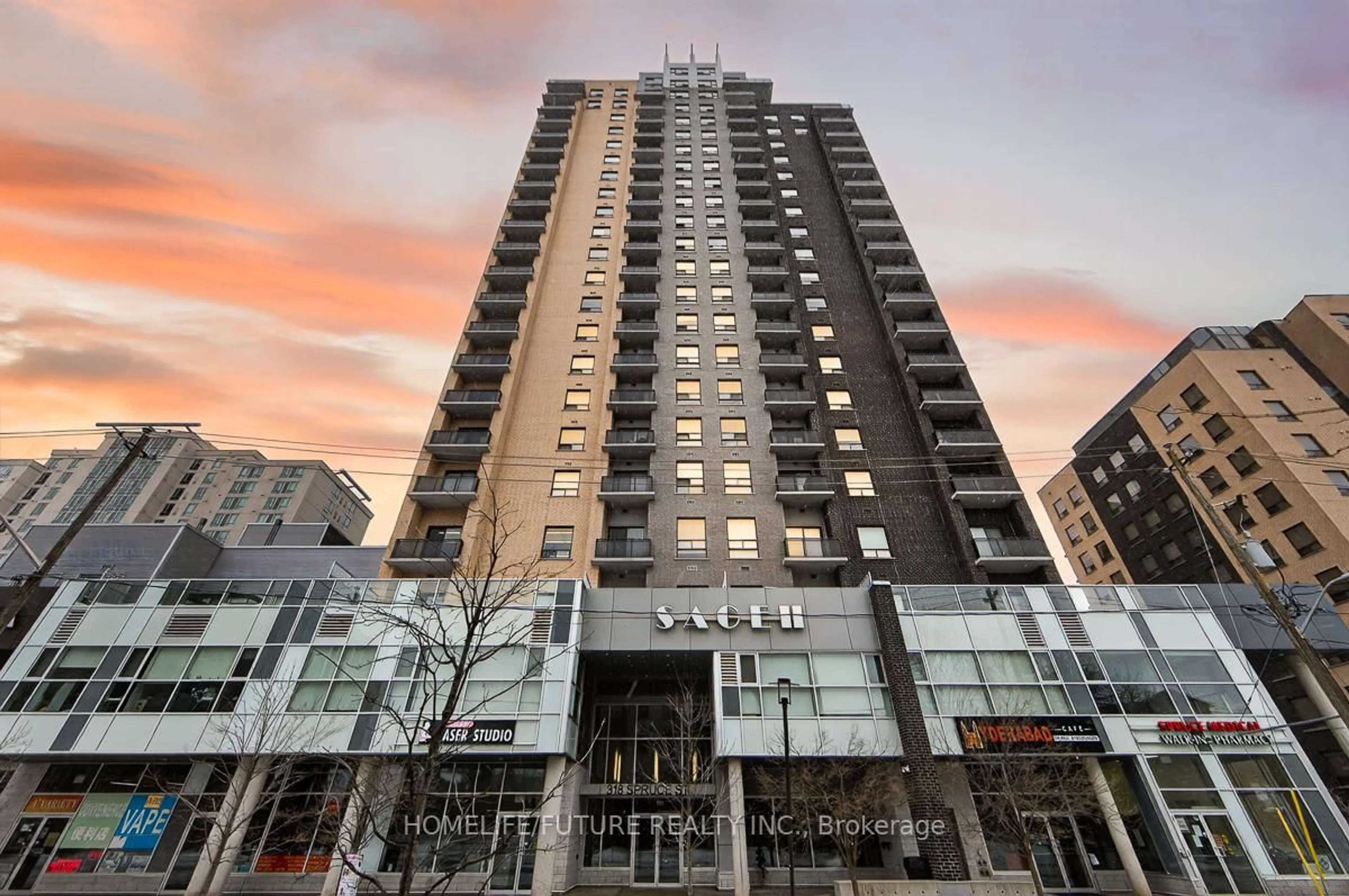 Indoor foyer for 318 Spruce St #1601, Waterloo Ontario N2L 0E9