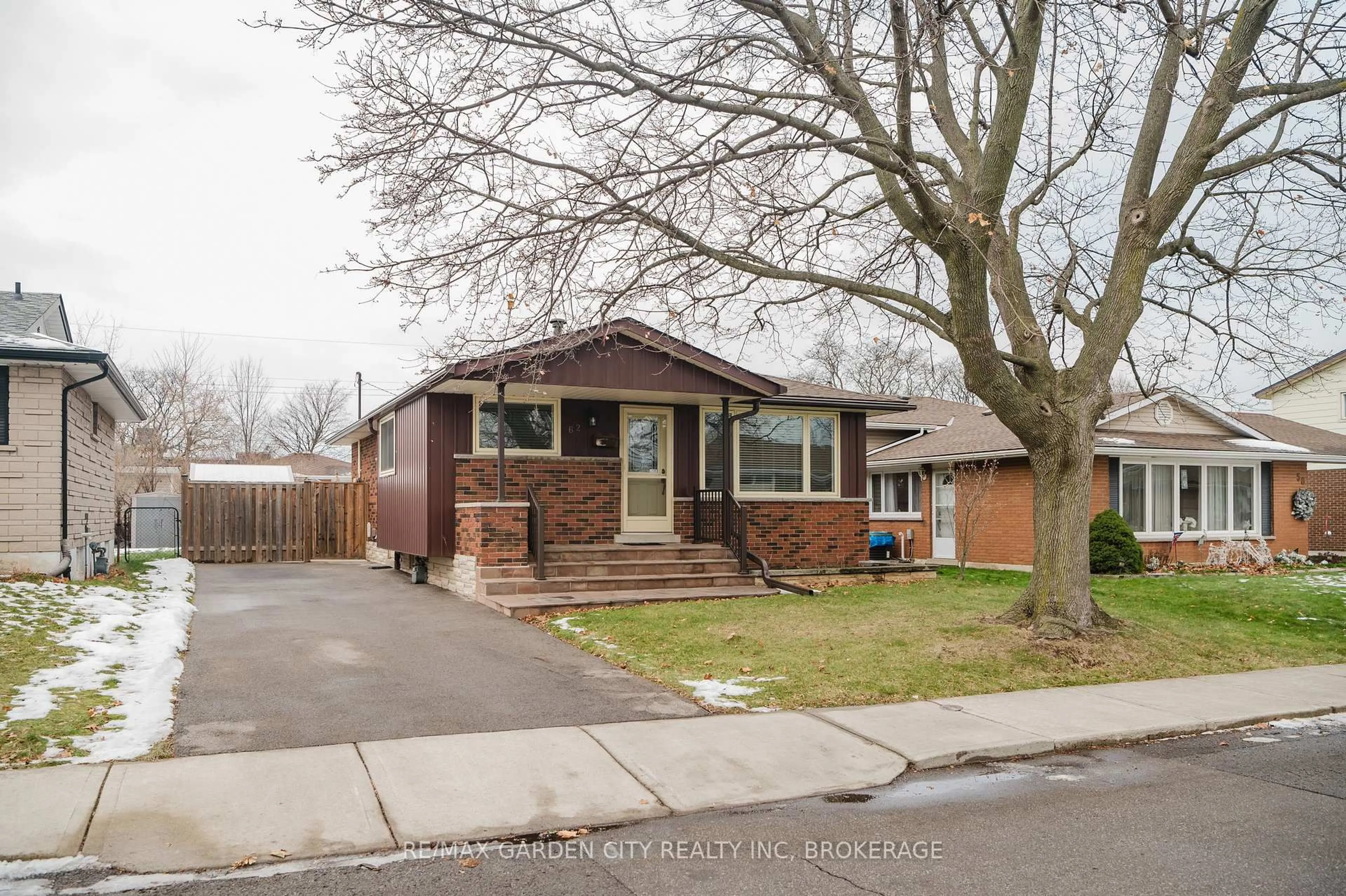 Home with brick exterior material, street for 62 Loyalist Dr, Hamilton Ontario L8K 4J3