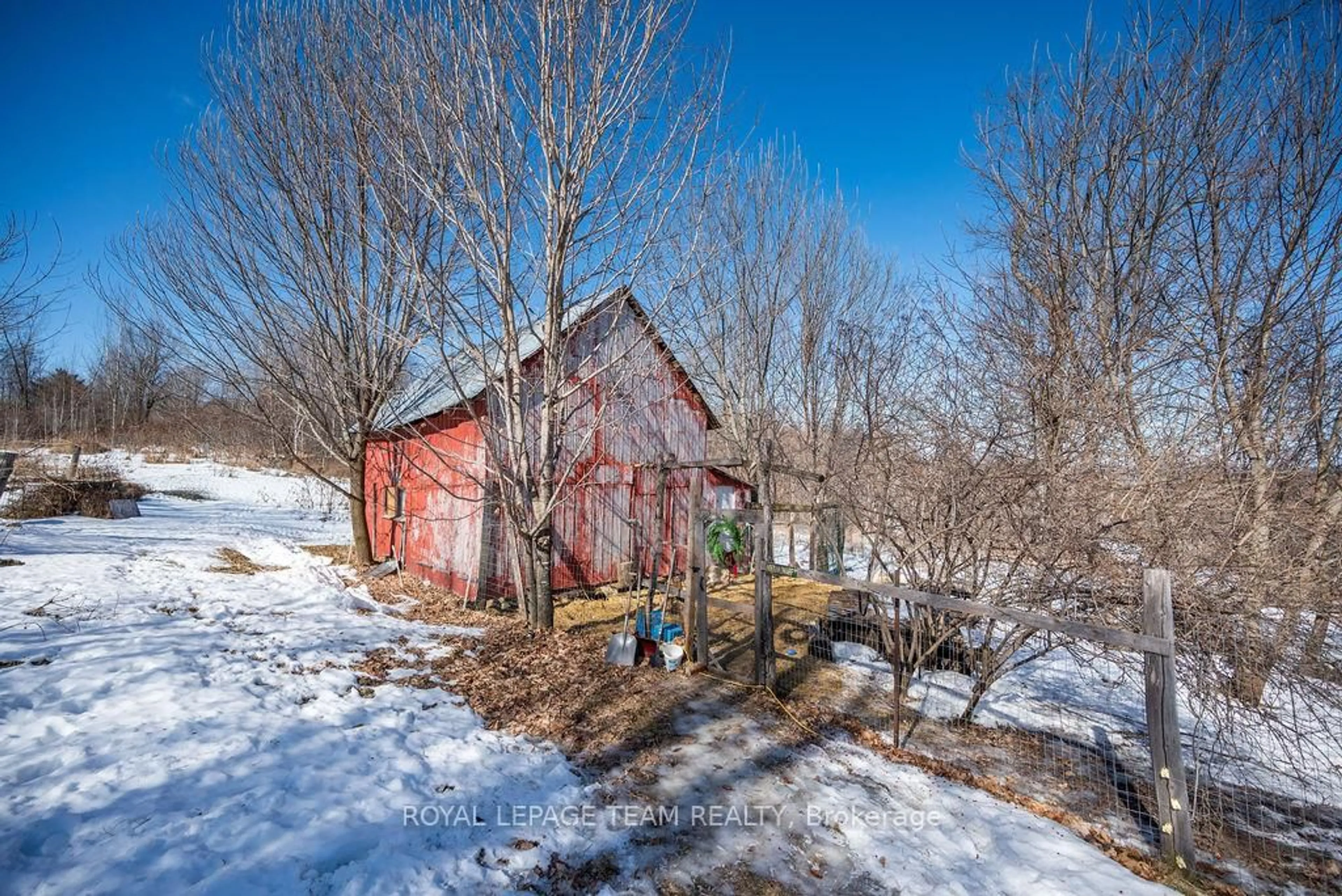 Shed for 5106 OPEONGO Rd, Eganville Ontario K0J 1T0