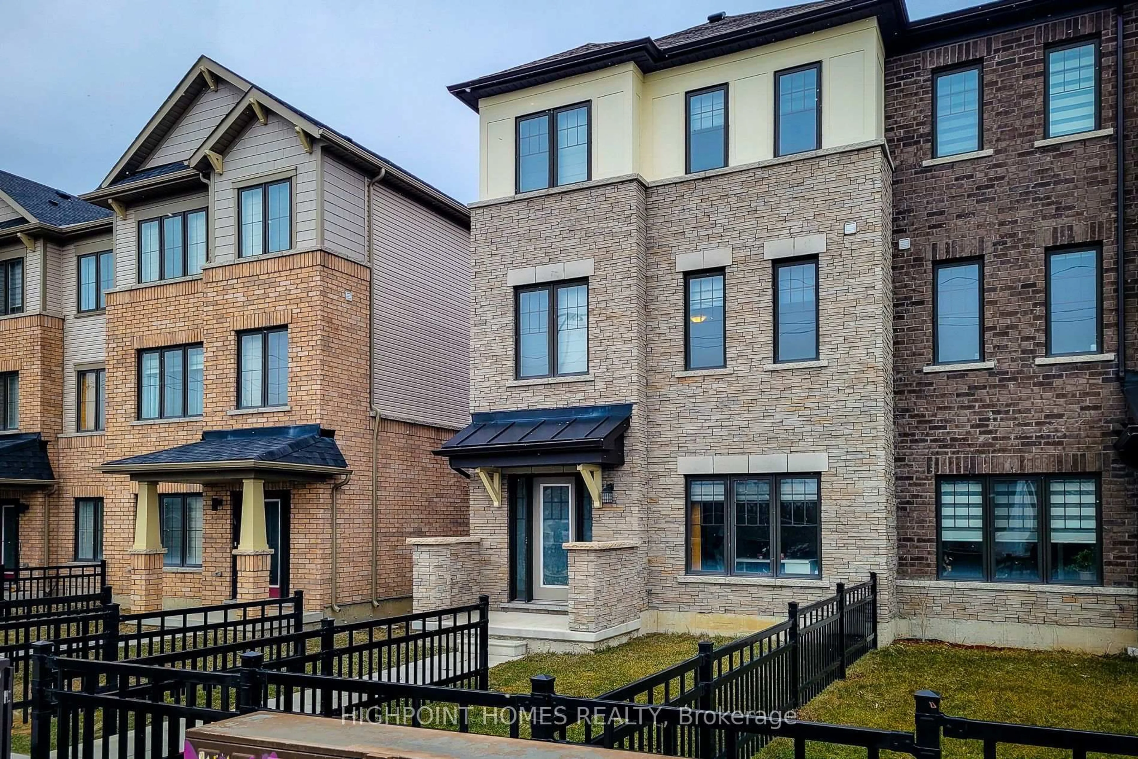 Home with brick exterior material, street for 36 Utter Pl, Hamilton Ontario L8J 0H7