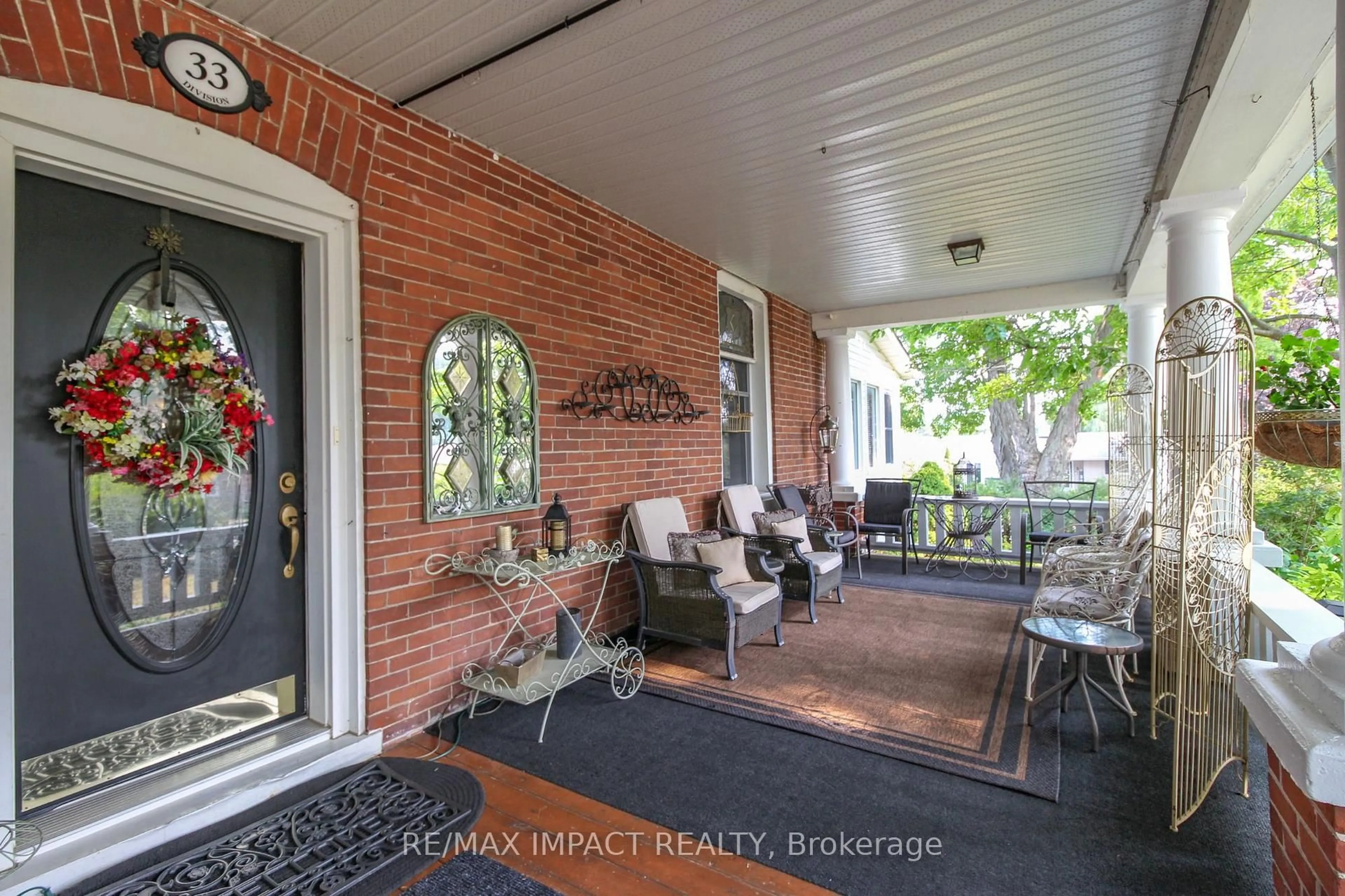 Patio, street for 33 Division St, Cramahe Ontario K0K 1S0