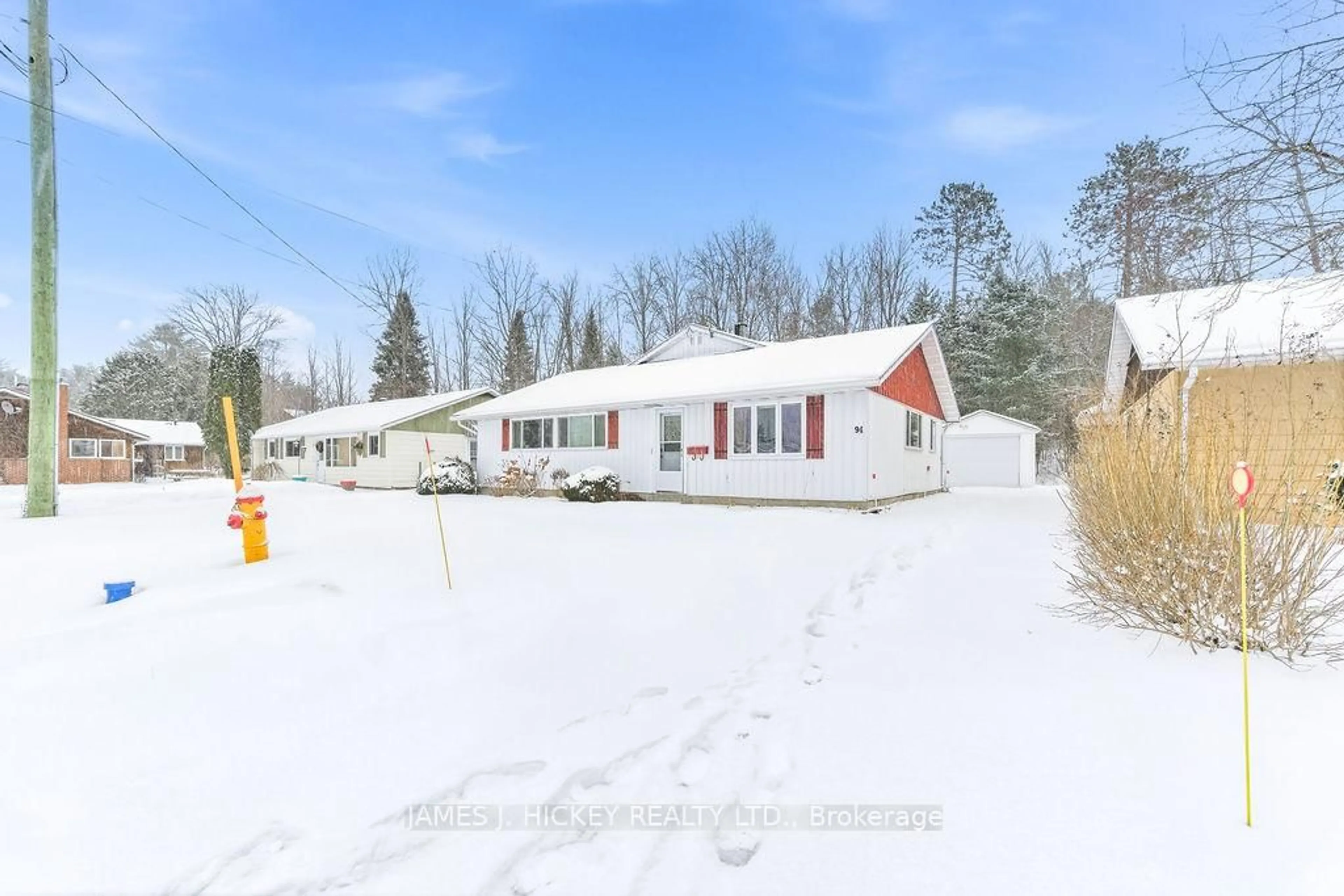 A pic from outside/outdoor area/front of a property/back of a property/a pic from drone, unknown for 94 Glendale Ave, Deep River Ontario K0J 1P0