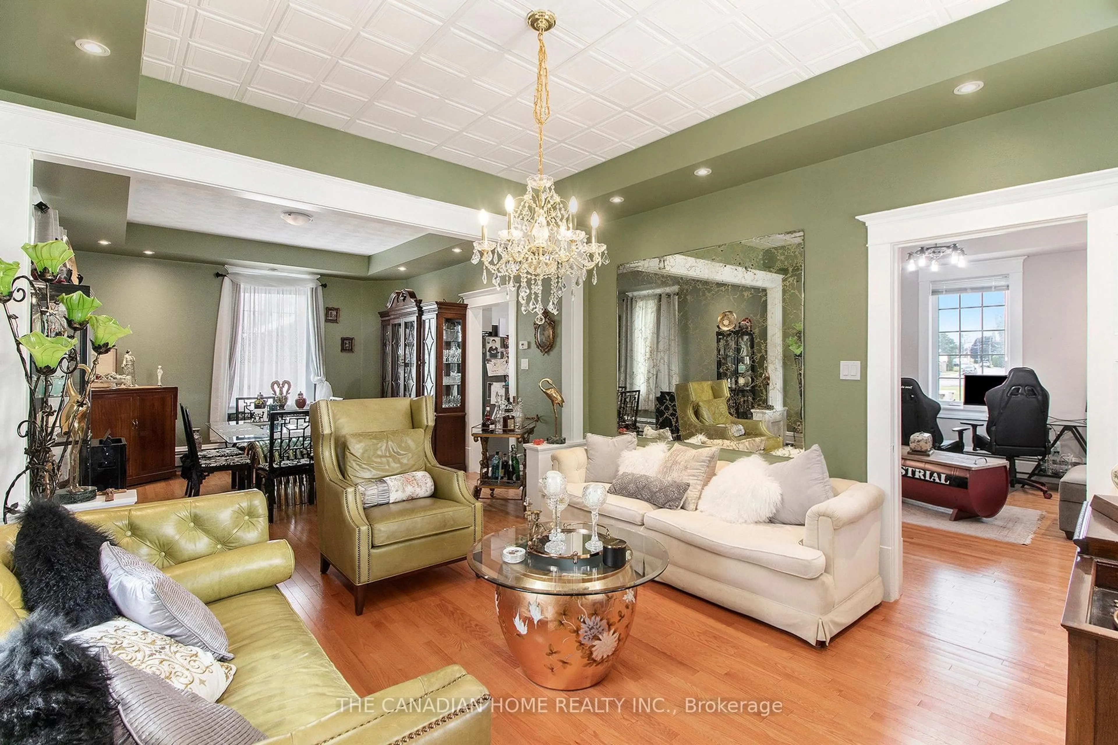 Living room with furniture, unknown for 205 Water St, Alfred and Plantagenet Ontario K0B 1L0