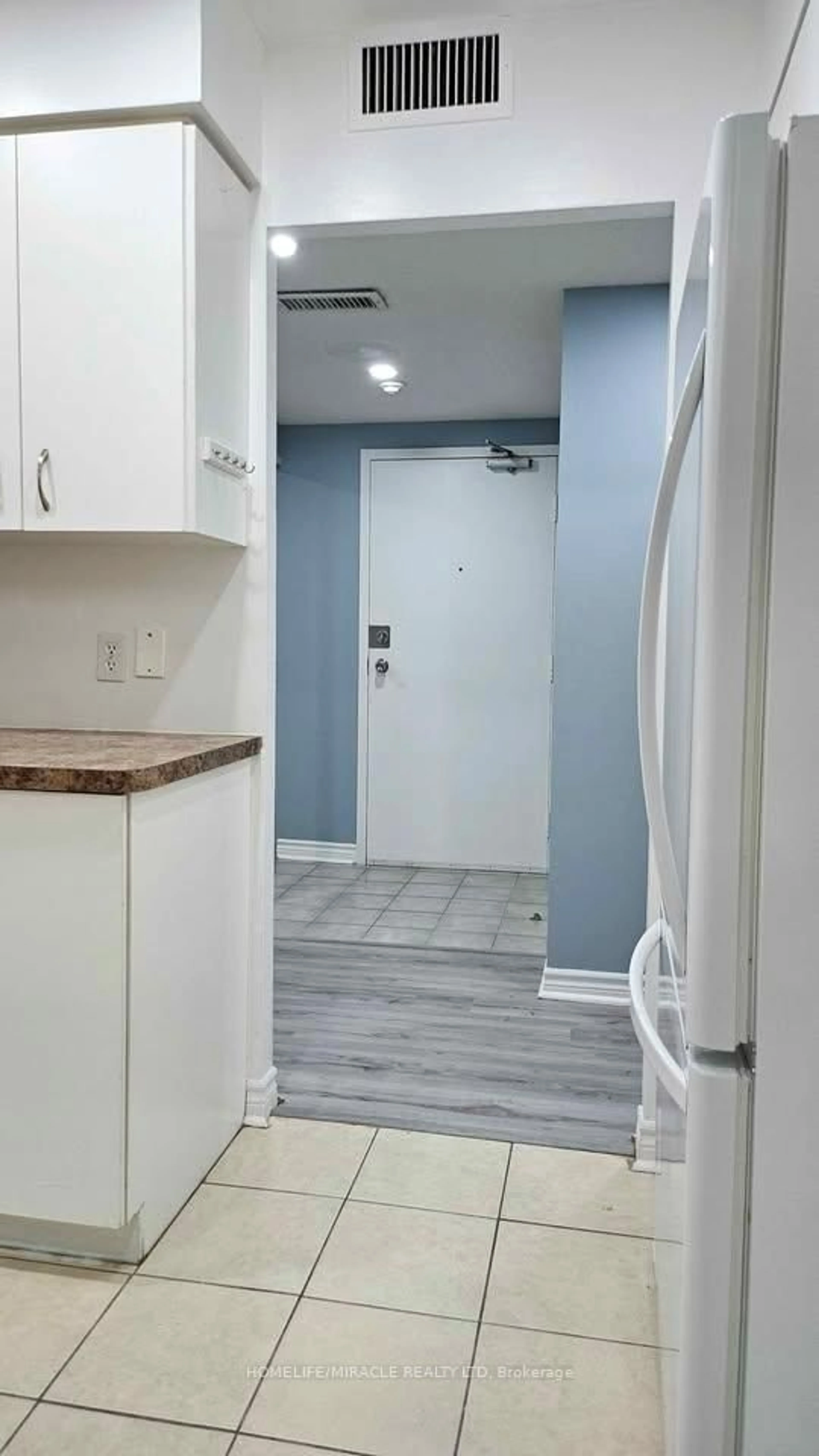 Unknown for 4872 Valley Way #201, Niagara Falls Ontario L2E 1W3