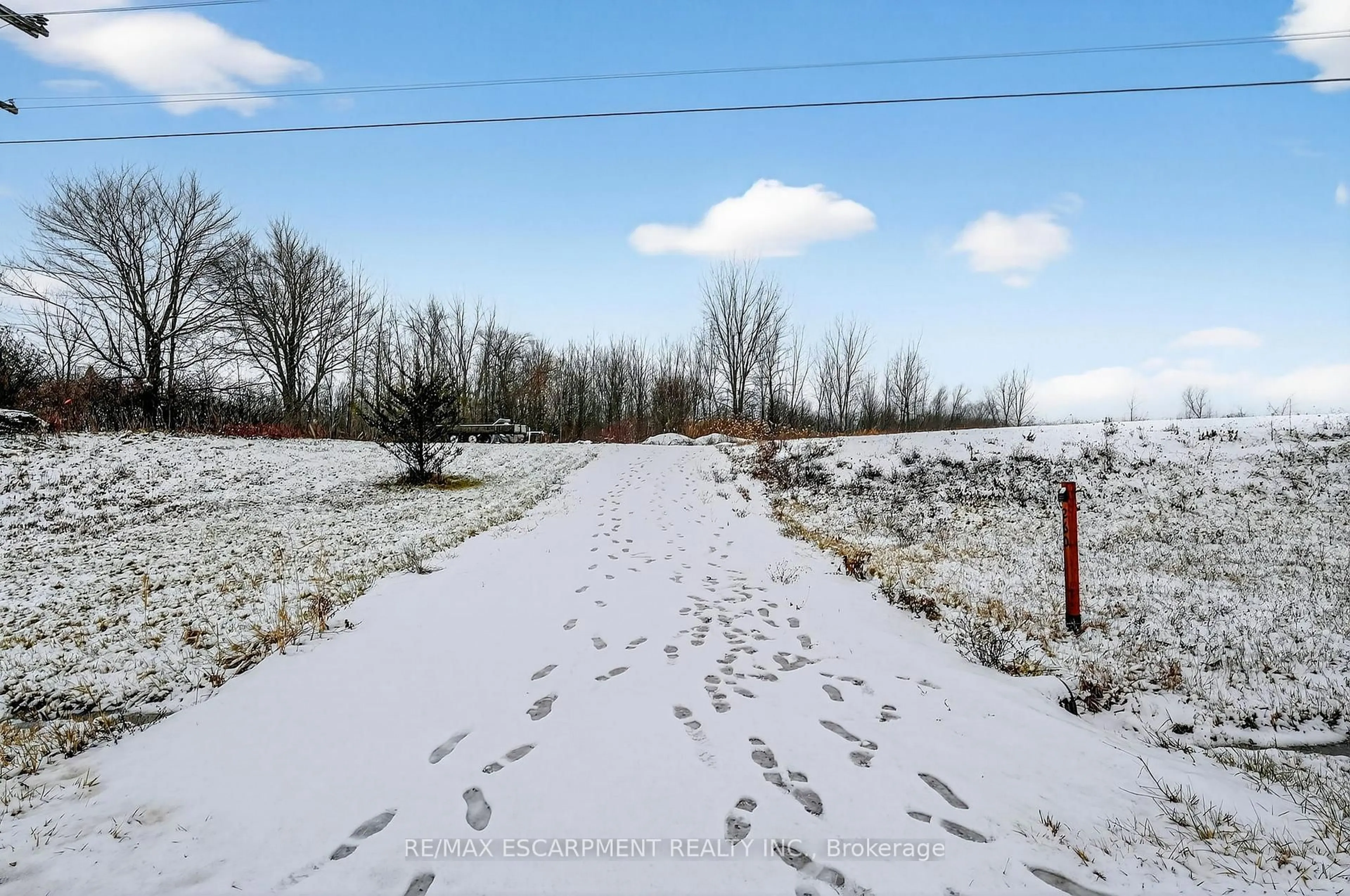 Unknown for 260 Colborne St, Welland Ontario L3B 3P1