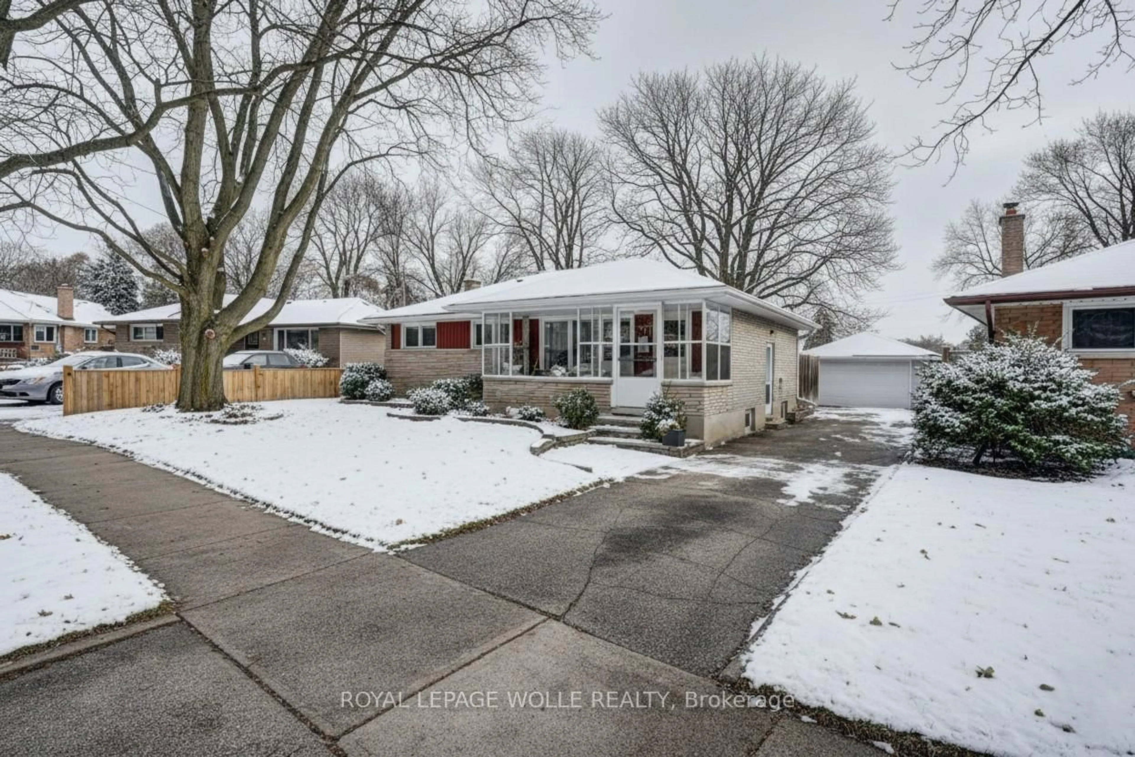 Home with vinyl exterior material, street for 116 Boniface Ave, Kitchener Ontario N2C 1L9