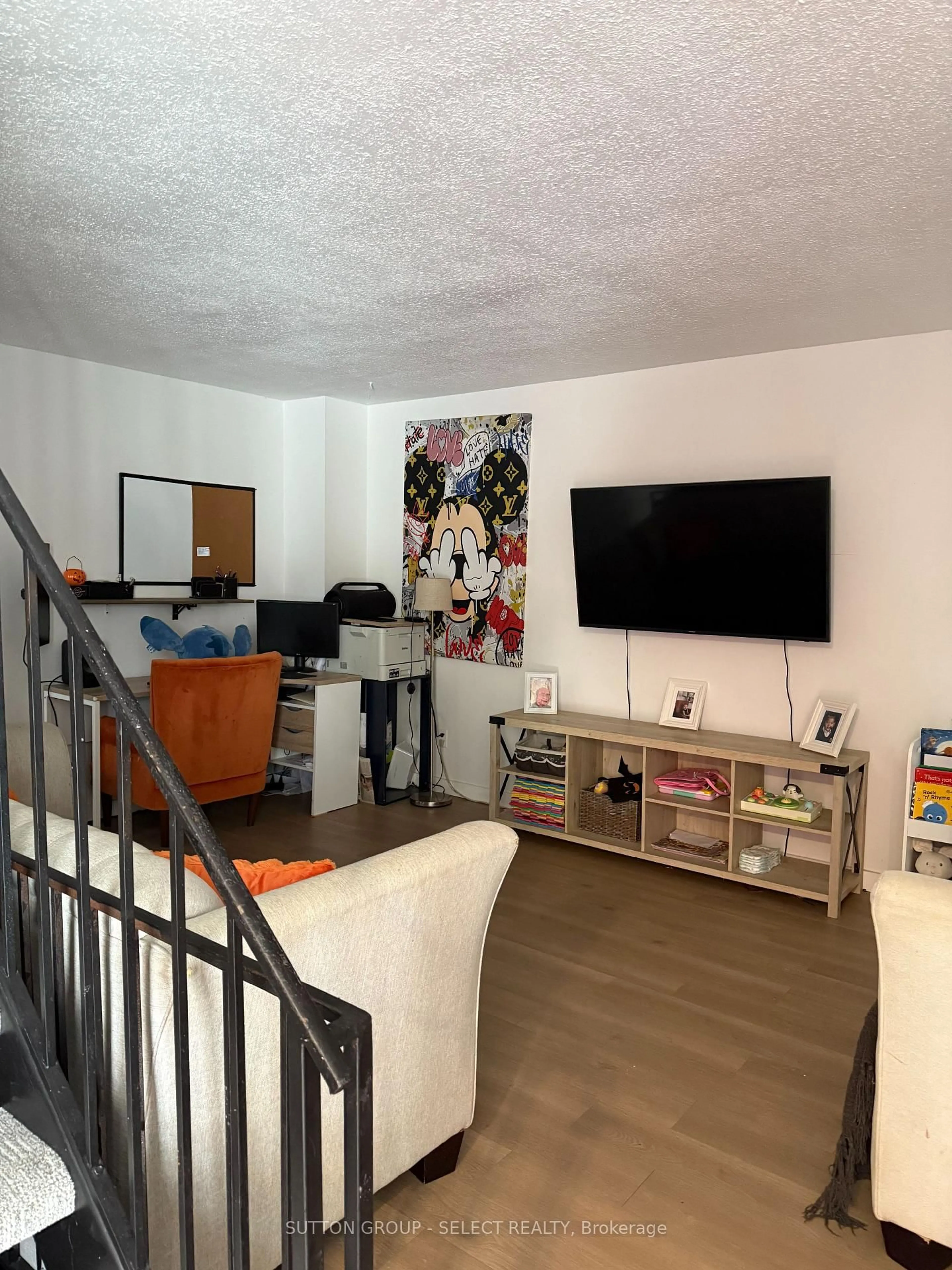 A pic of a room for 70 FIDDLERS GREEN Rd #74, London North Ontario N6H 4R4