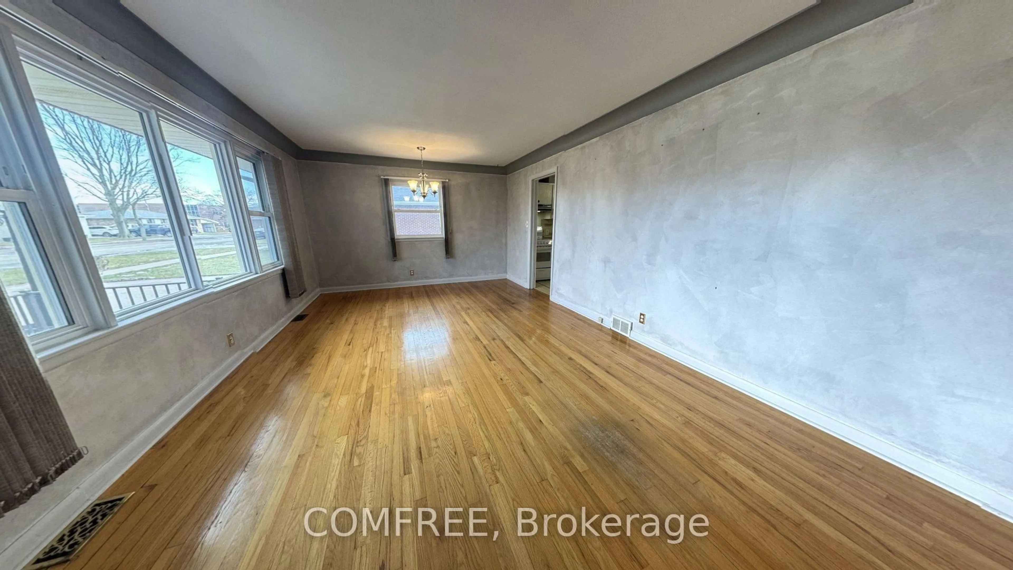 A pic of a room for 56 Stanley St, Essex Ontario N8M 2V4