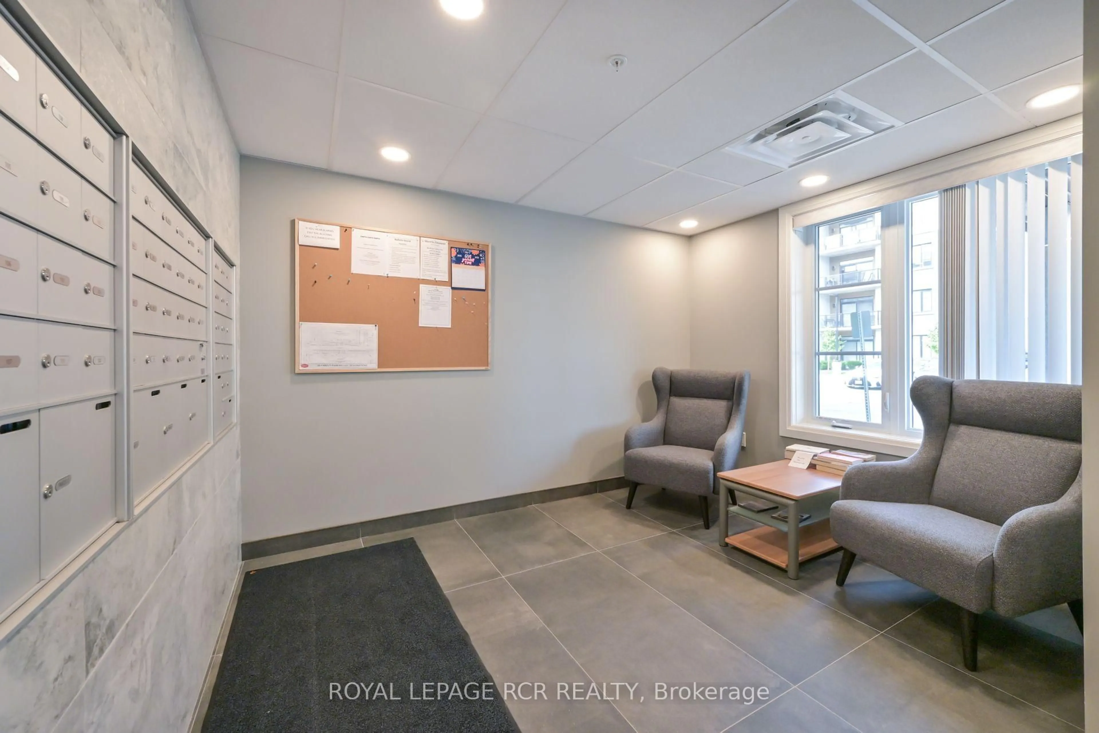 Unknown for 99B Farley Rd #204, Centre Wellington Ontario N1M 0K5