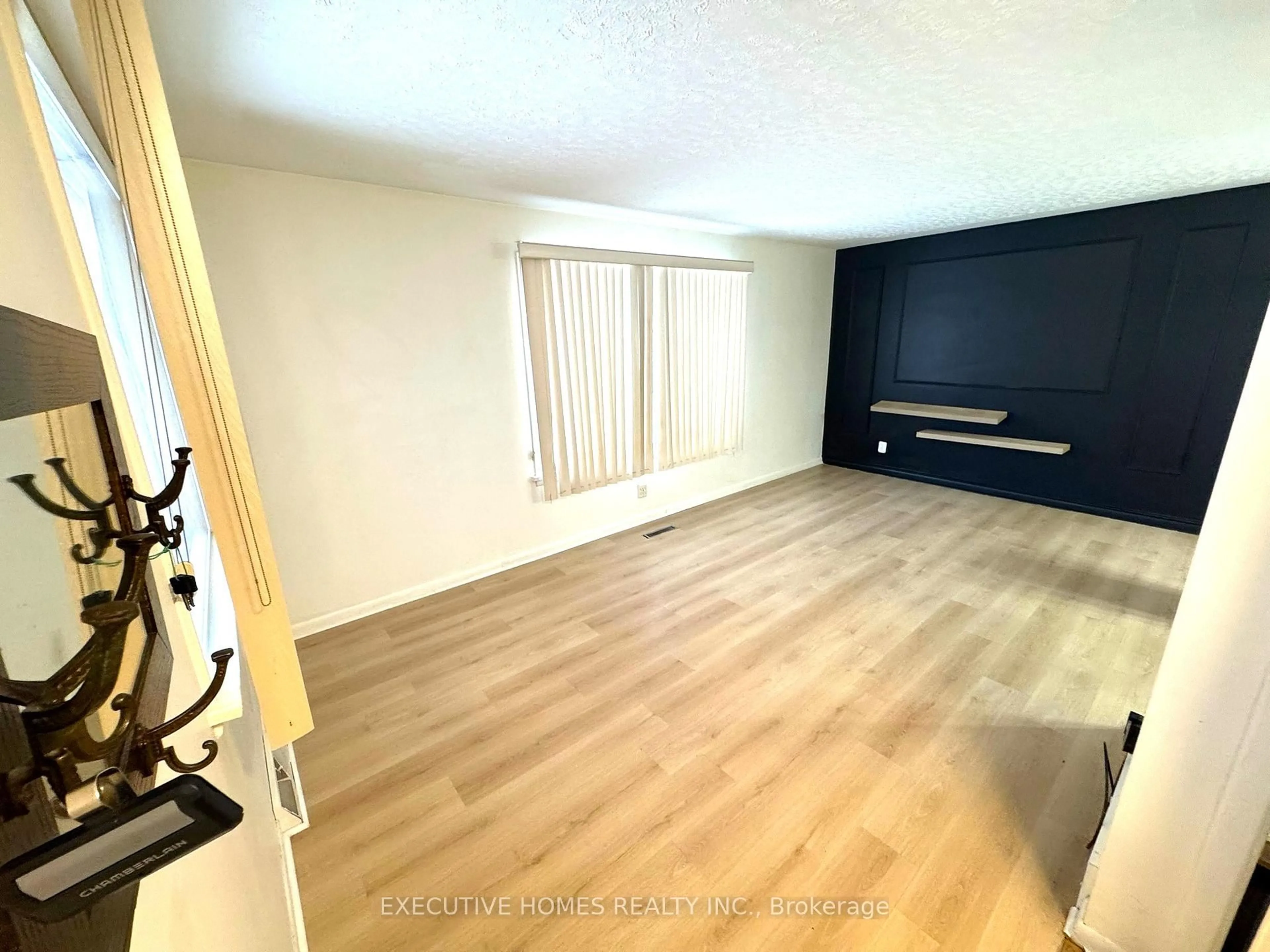 A pic of a room for 336 Kingsway Ave, Thunder Bay Ontario P7E 2A5