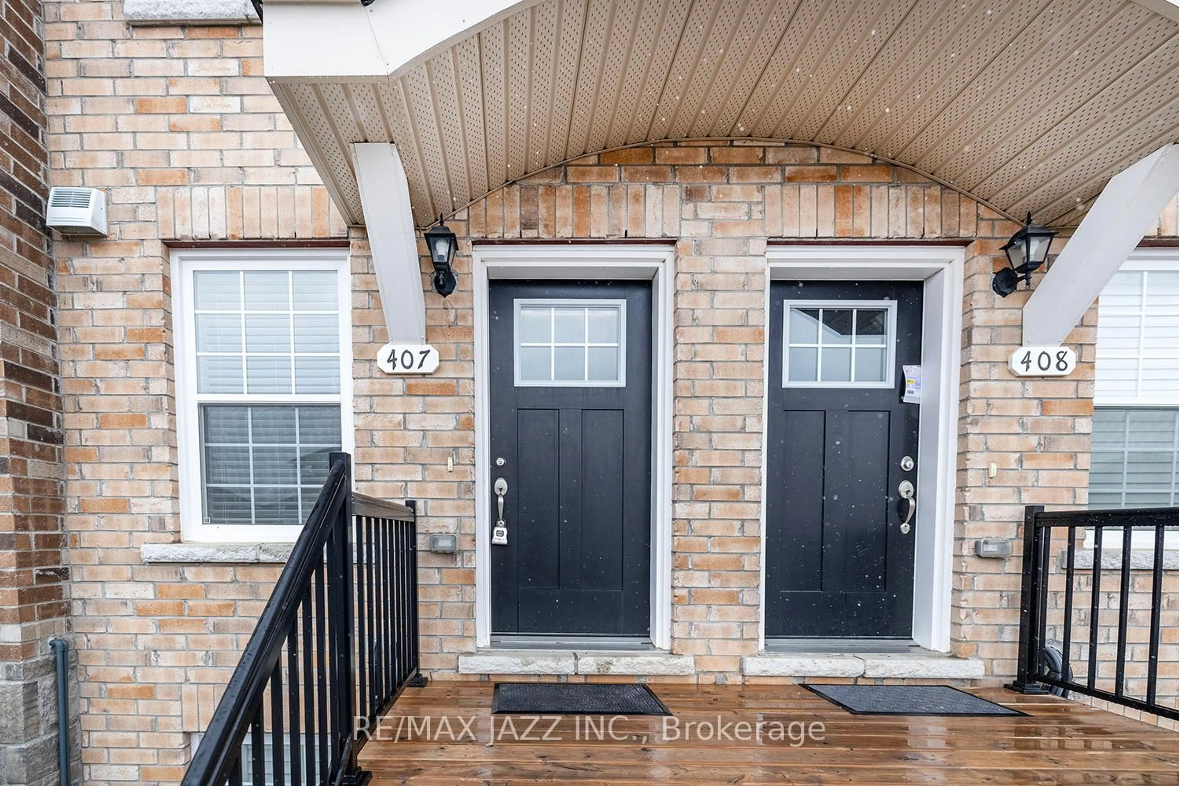 Indoor entryway for 460 Lonsberry Dr #407, Cobourg Ontario K9A 0K4