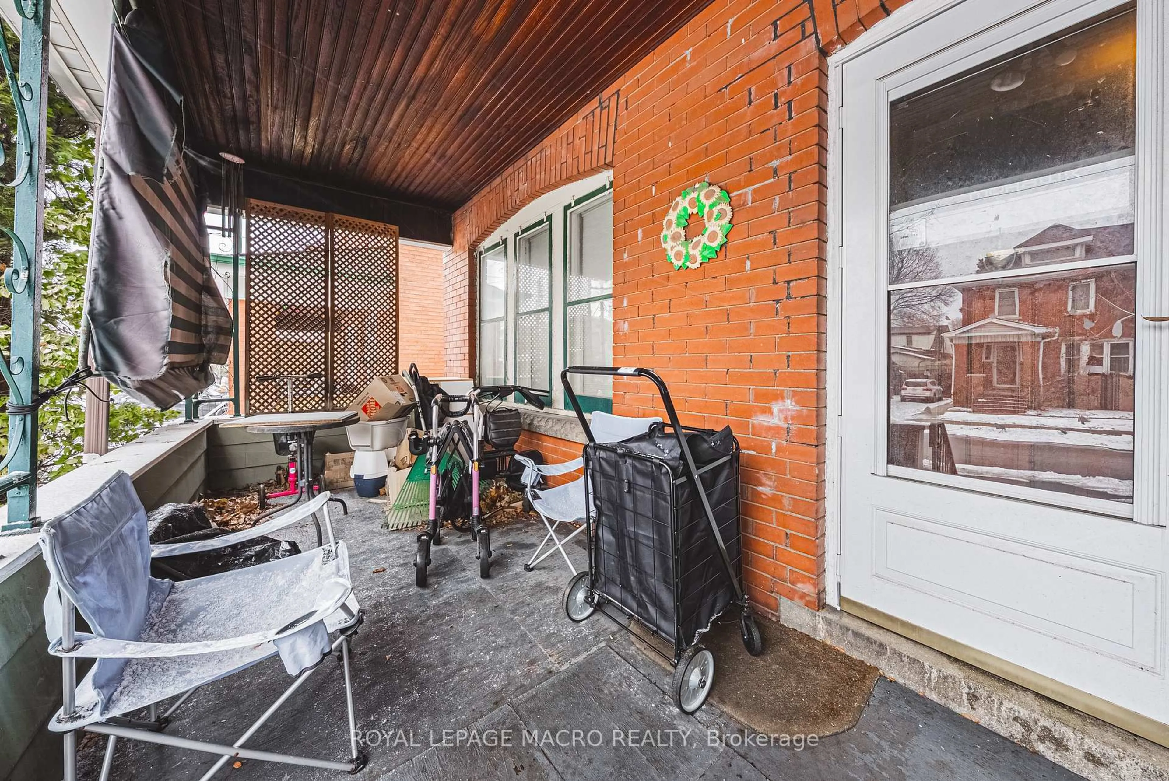 Patio, street for 193 Edgemont St, Hamilton Ontario L8K 2J1