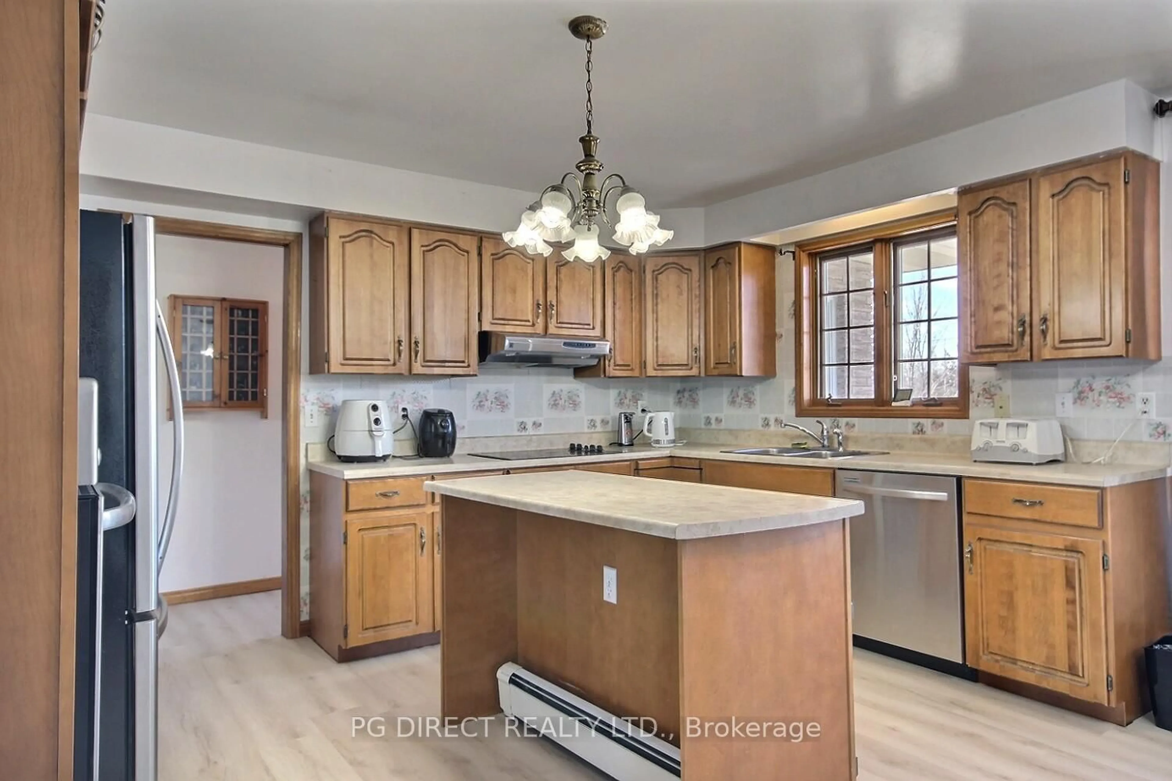 Open concept kitchen, unknown for 3460 Shannonville Rd, Belleville Ontario K0K 2Y0