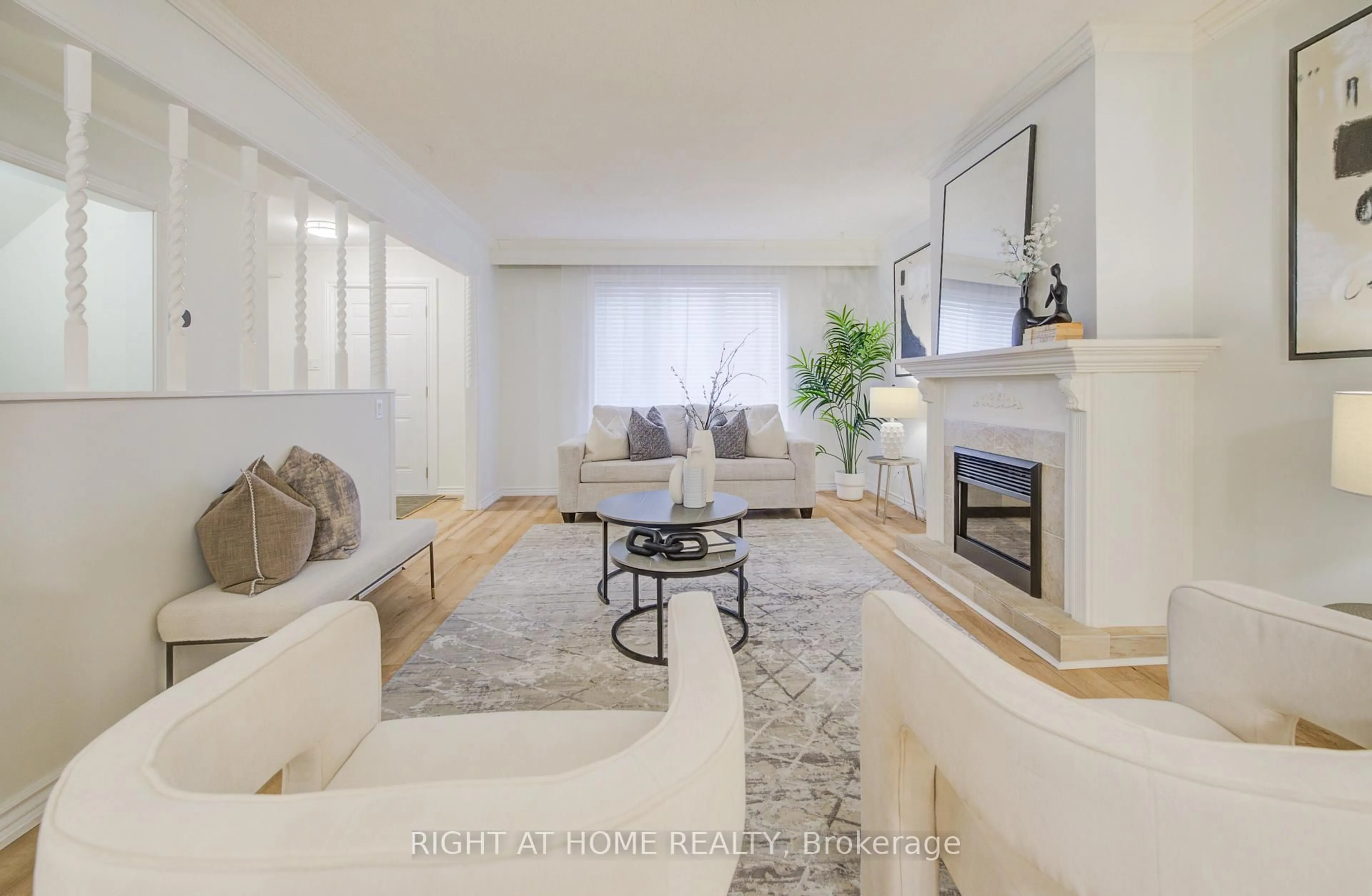 Living room with furniture, unknown for 127 Vintage Cres, Kitchener Ontario N2P 1L1