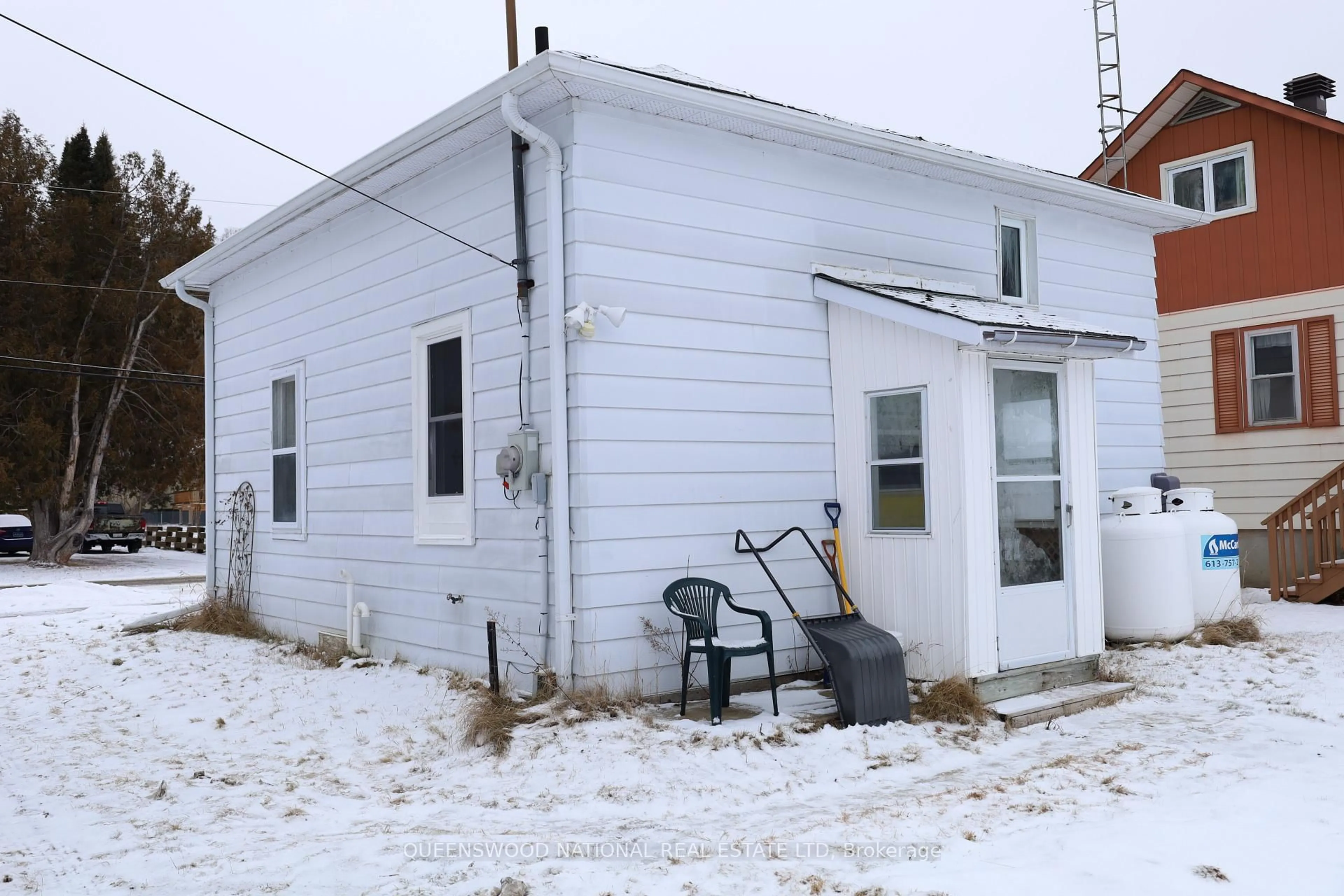 Unknown for 65 Wilno St, Barry's Bay Ontario K0J 1B0