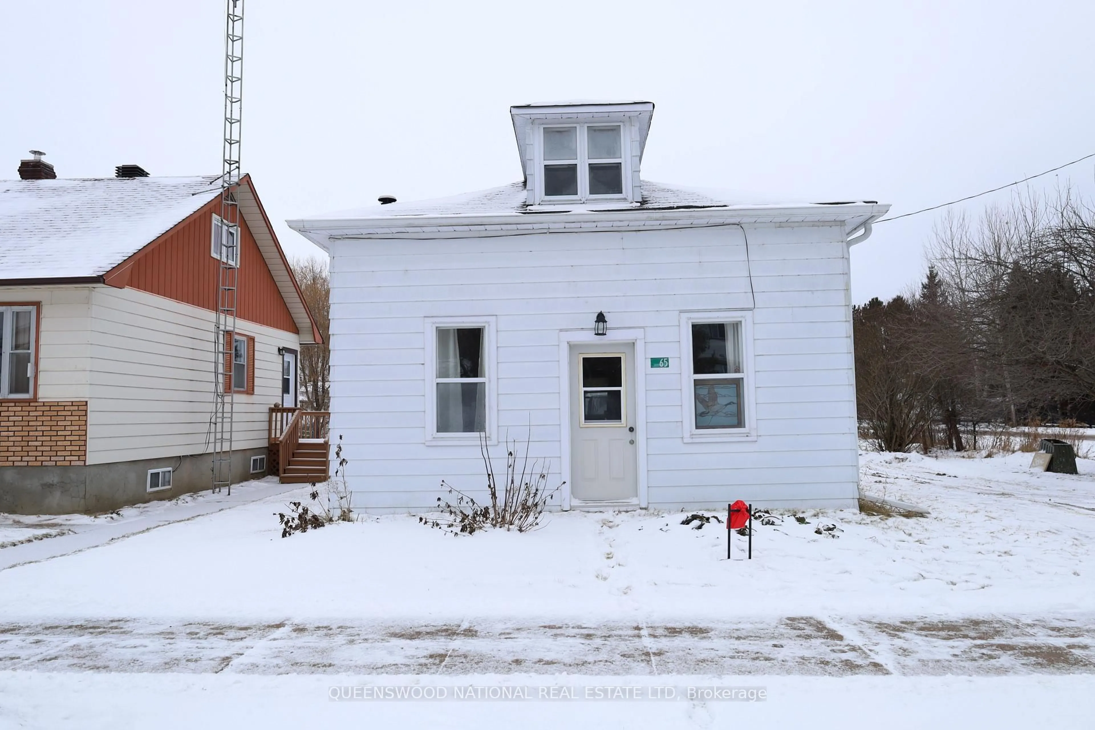 Unknown for 65 Wilno St, Barry's Bay Ontario K0J 1B0