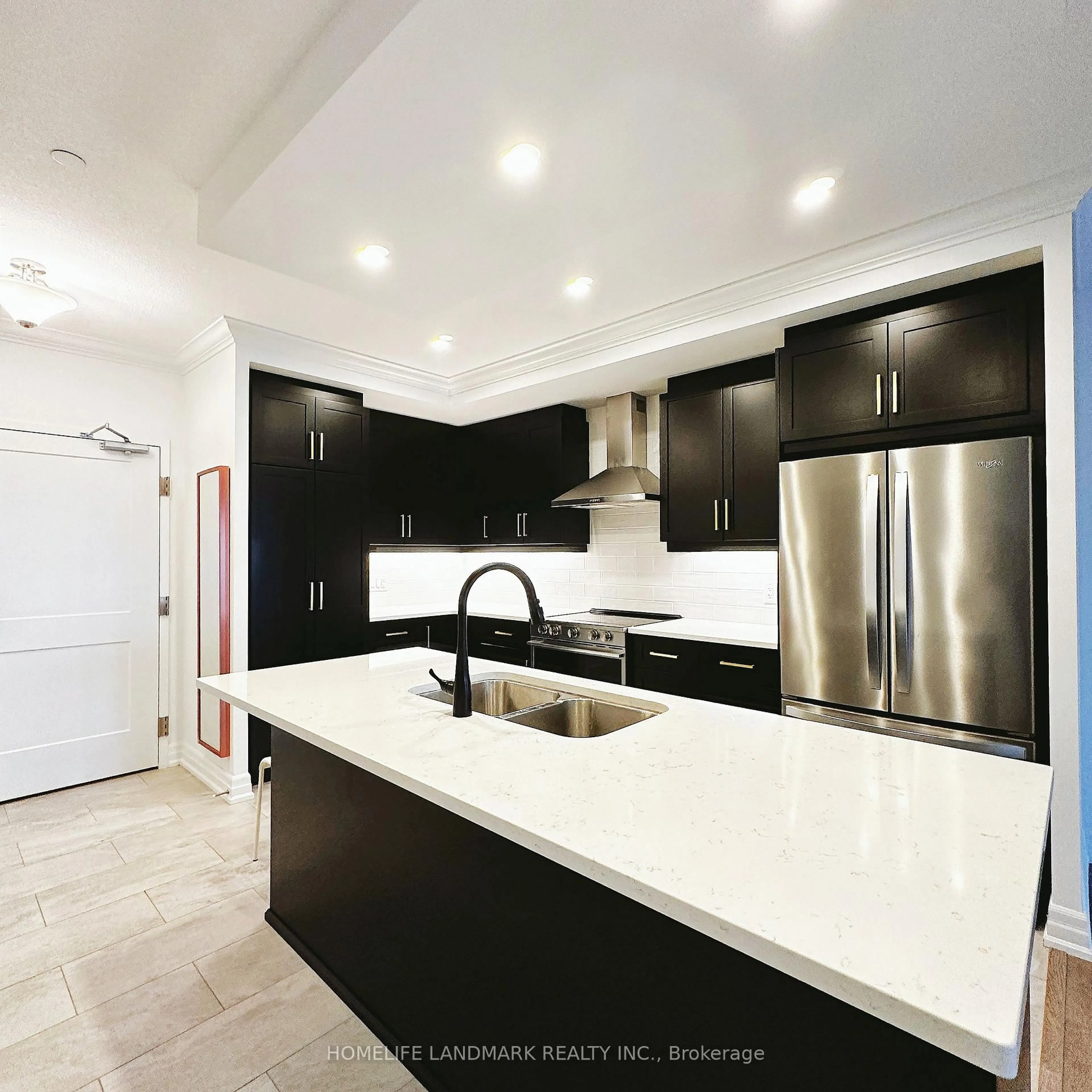 Contemporary kitchen, ceramic/tile floor for 480 Callaway Rd #507, London North Ontario N6G 0Z3