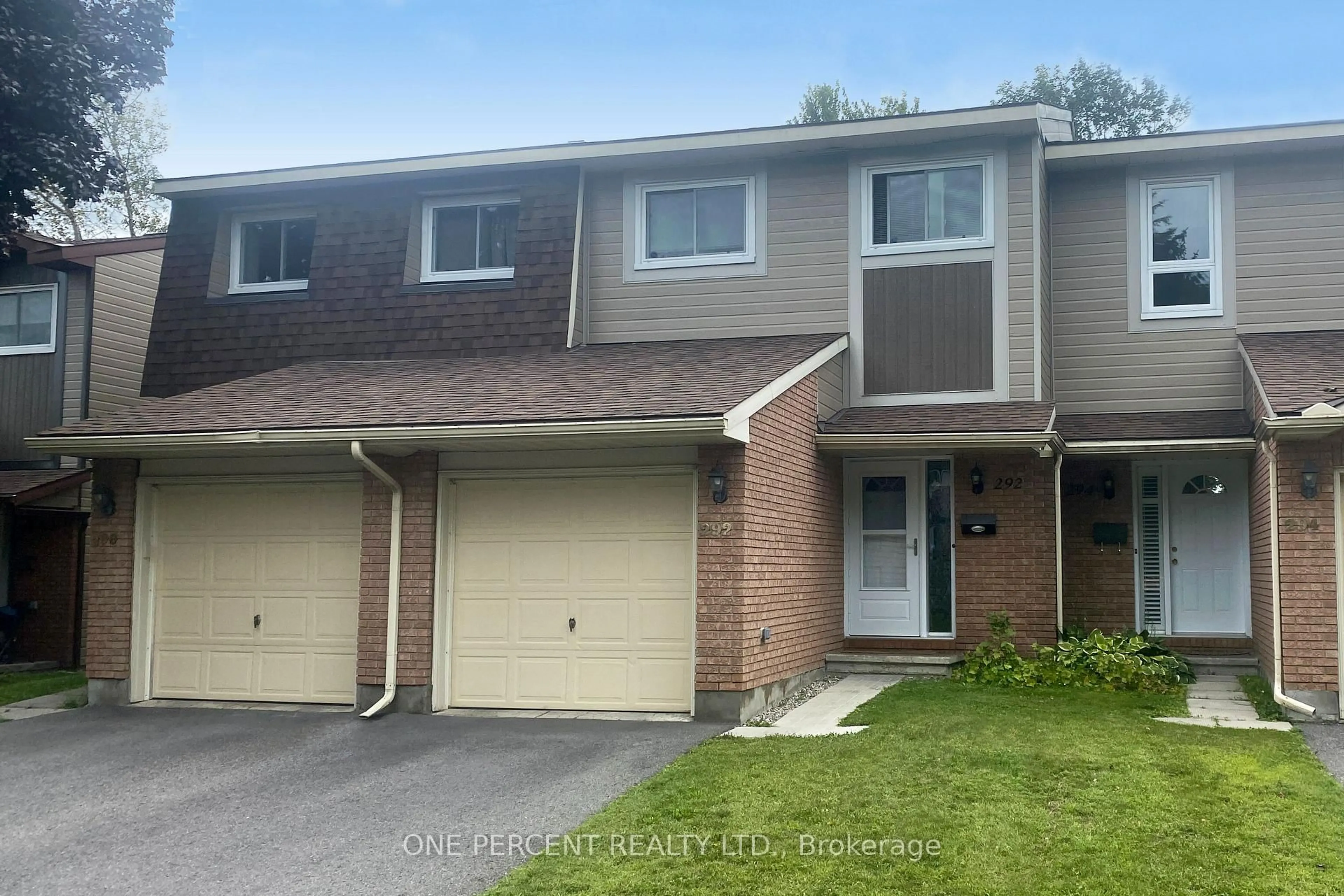 A pic from outside/outdoor area/front of a property/back of a property/a pic from drone, street for 292 Temby Private, Ottawa Ontario K1T 2W2