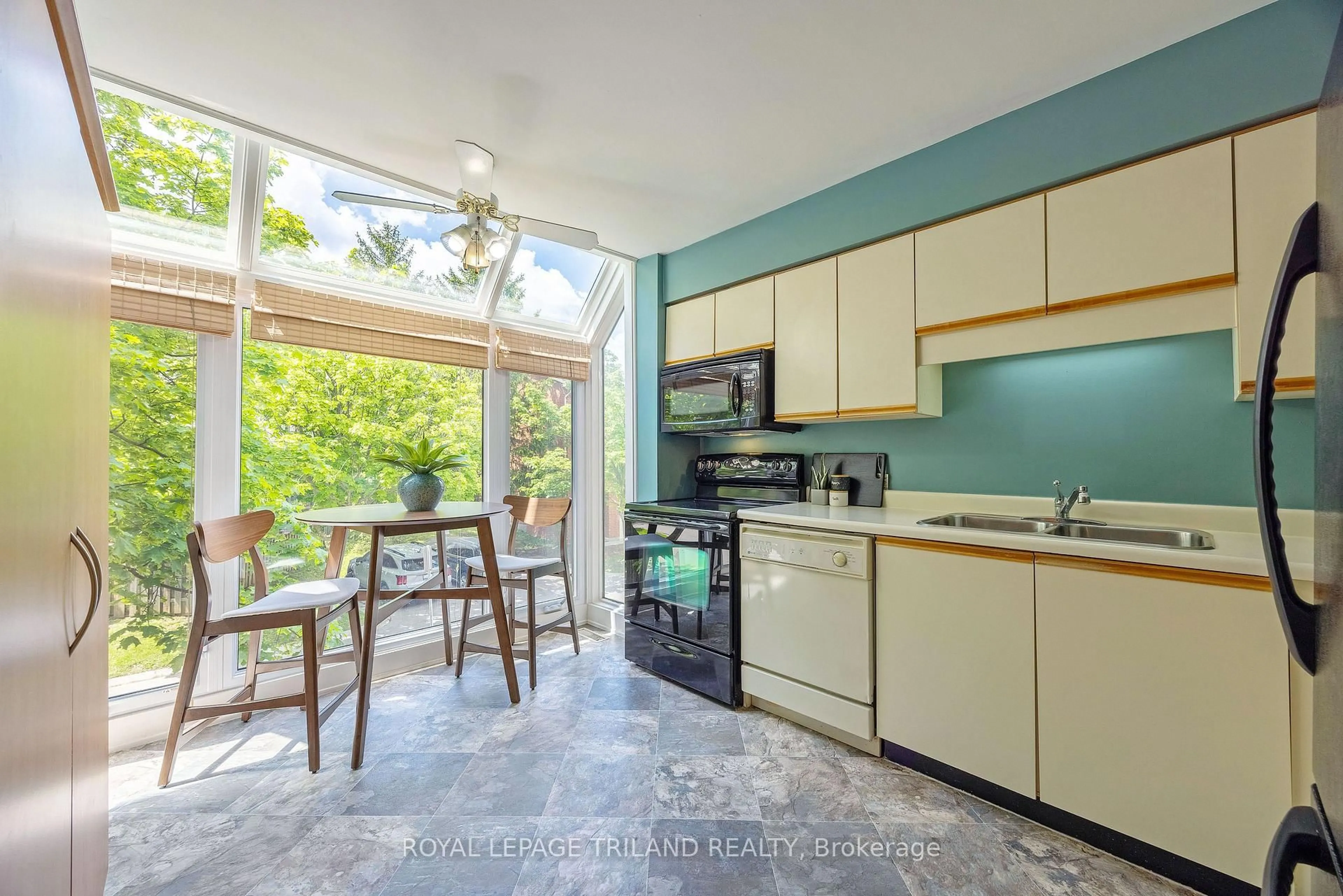 Unknown for 683 Windermere Rd #23, London North Ontario N5X 3T9