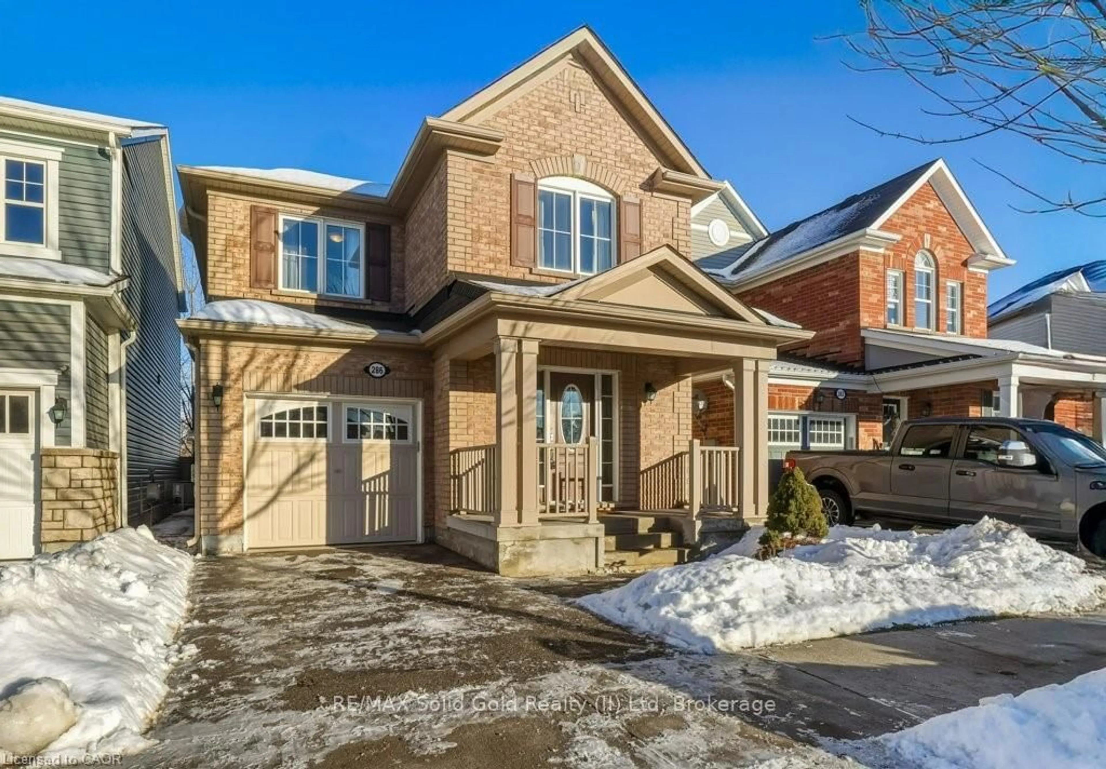 Home with brick exterior material, street for 286 Apple Hill Cres, Kitchener Ontario N2R 0E5