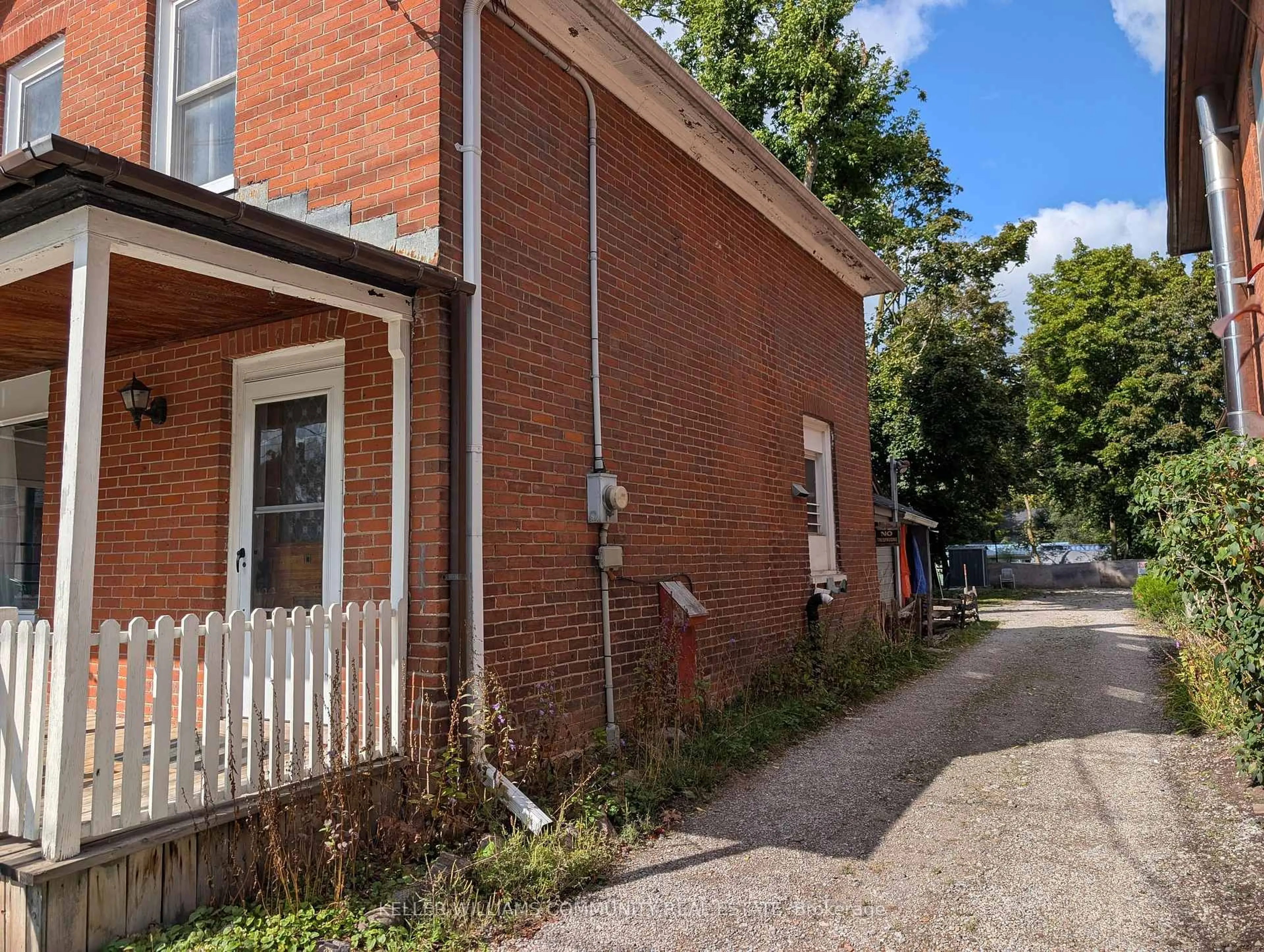 Home with brick exterior material, street for 222 London St, Peterborough Ontario K9H 2Y9