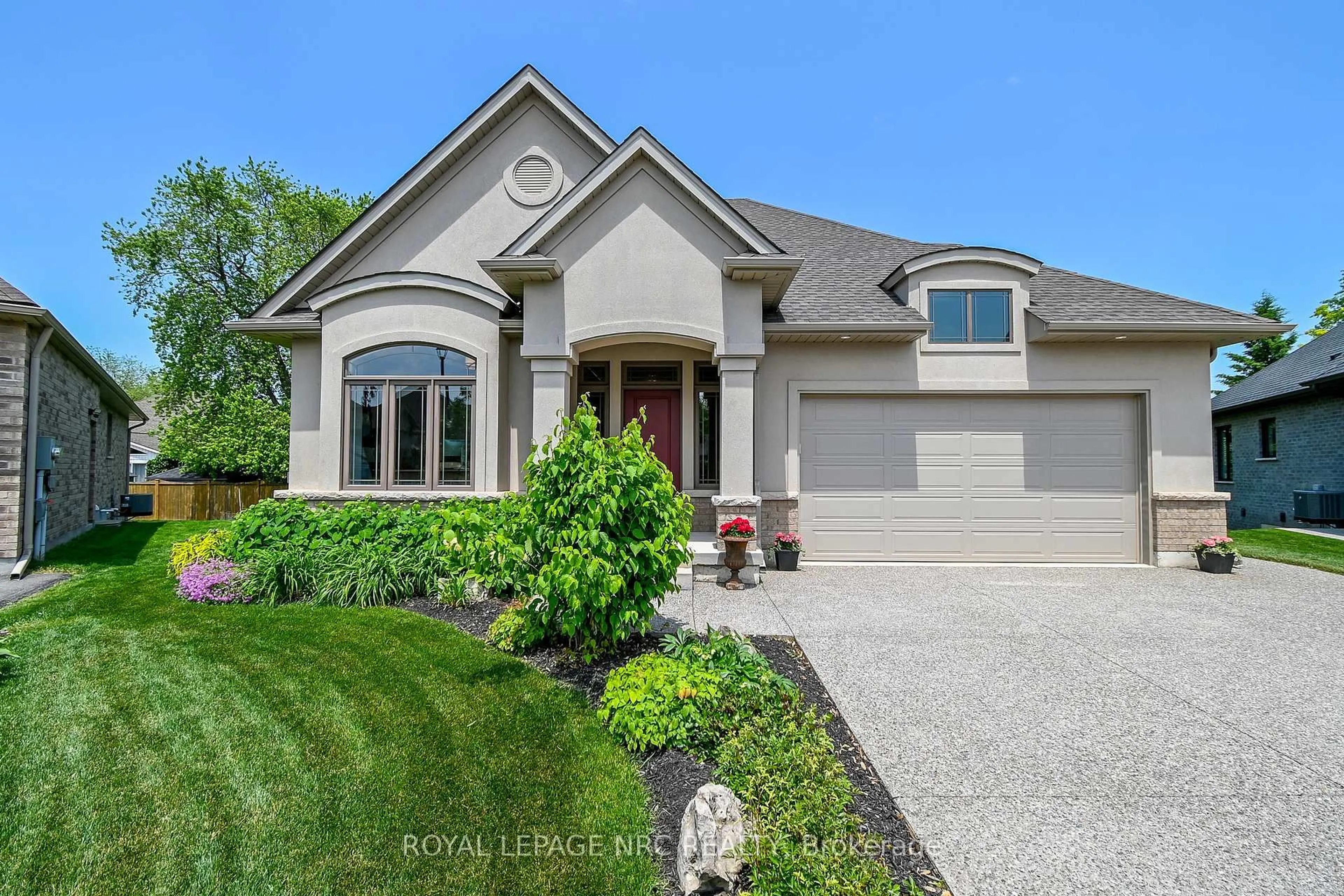 Home with brick exterior material, street for 11 Emily Lane, Pelham Ontario L0S 1E4