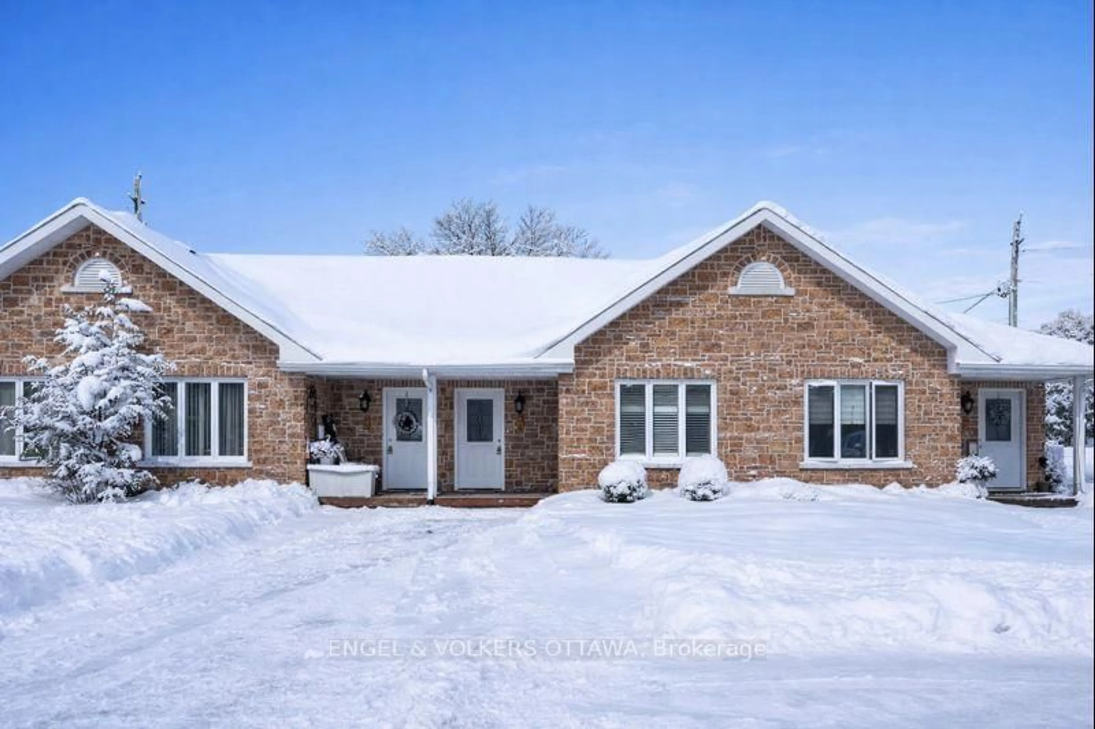 Home with brick exterior material, building for 50 Fifth St #D, South Dundas Ontario K0C 1X0