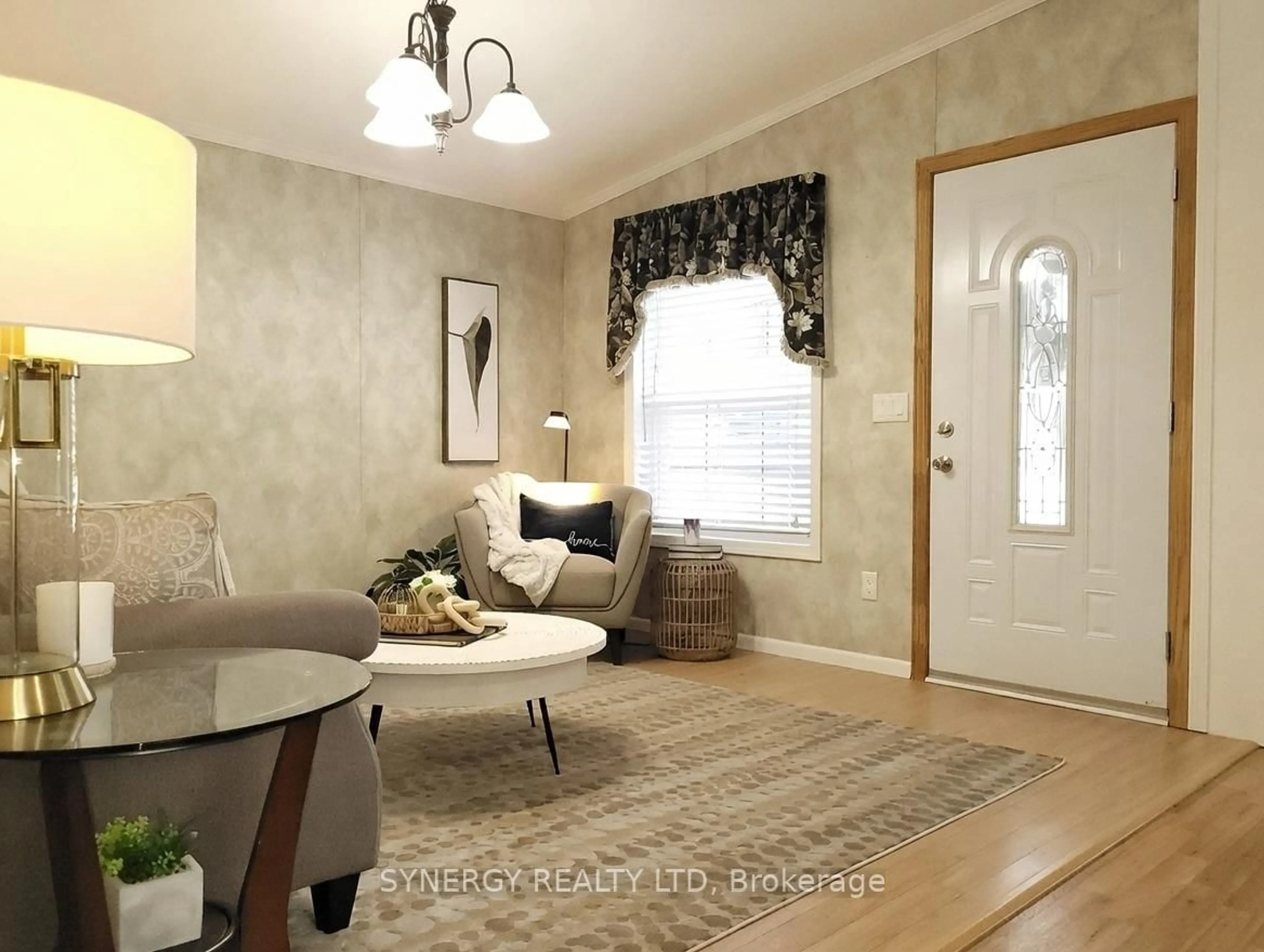 Living room with furniture, unknown for 461 Richard Cres, Strathroy-Caradoc Ontario N7G 0C5