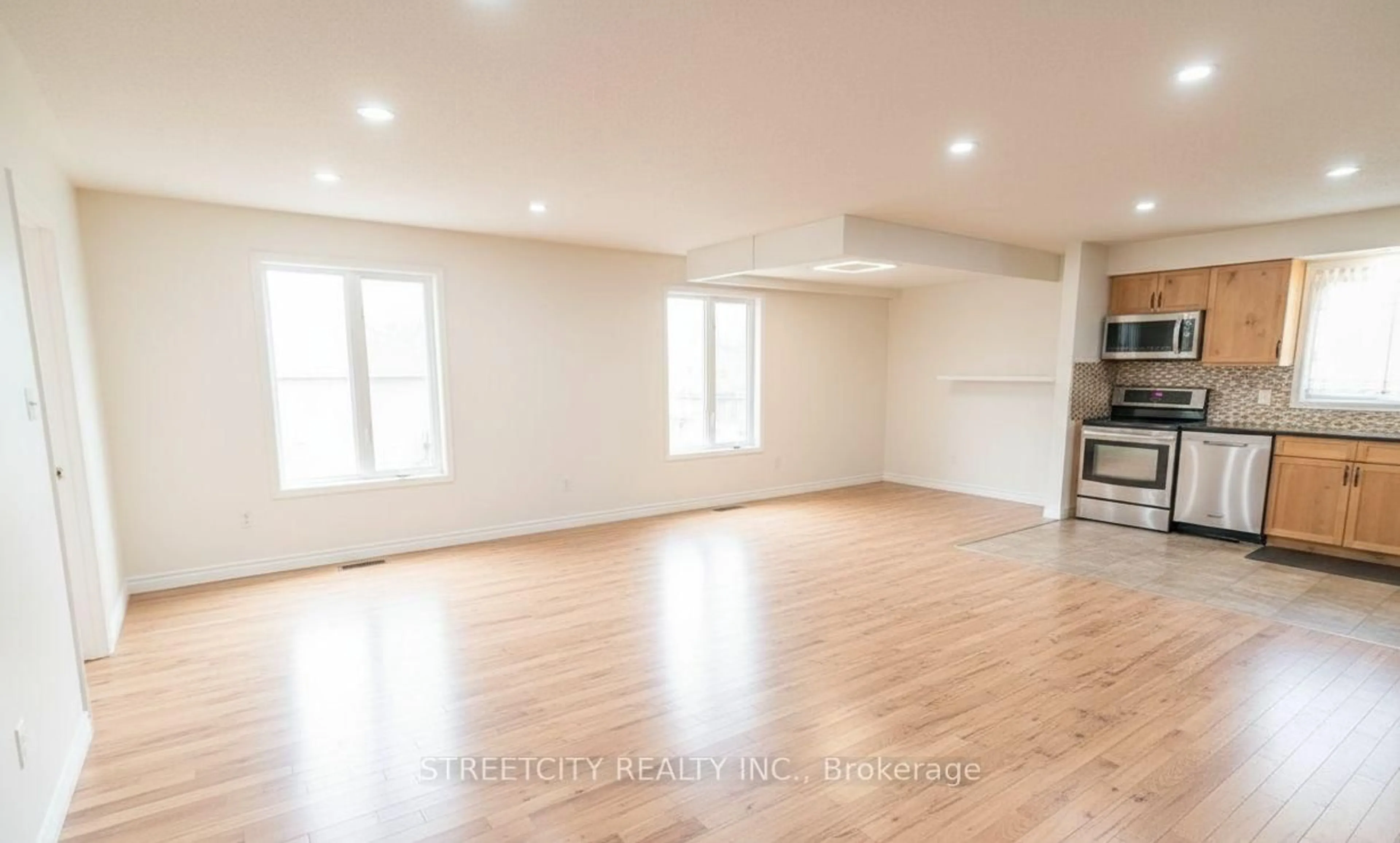 A pic of a room for 43 Renny Cres, London South Ontario N6E 2C4