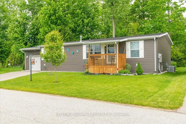 13 Kellestine Dr, Strathroy-Caradoc 2