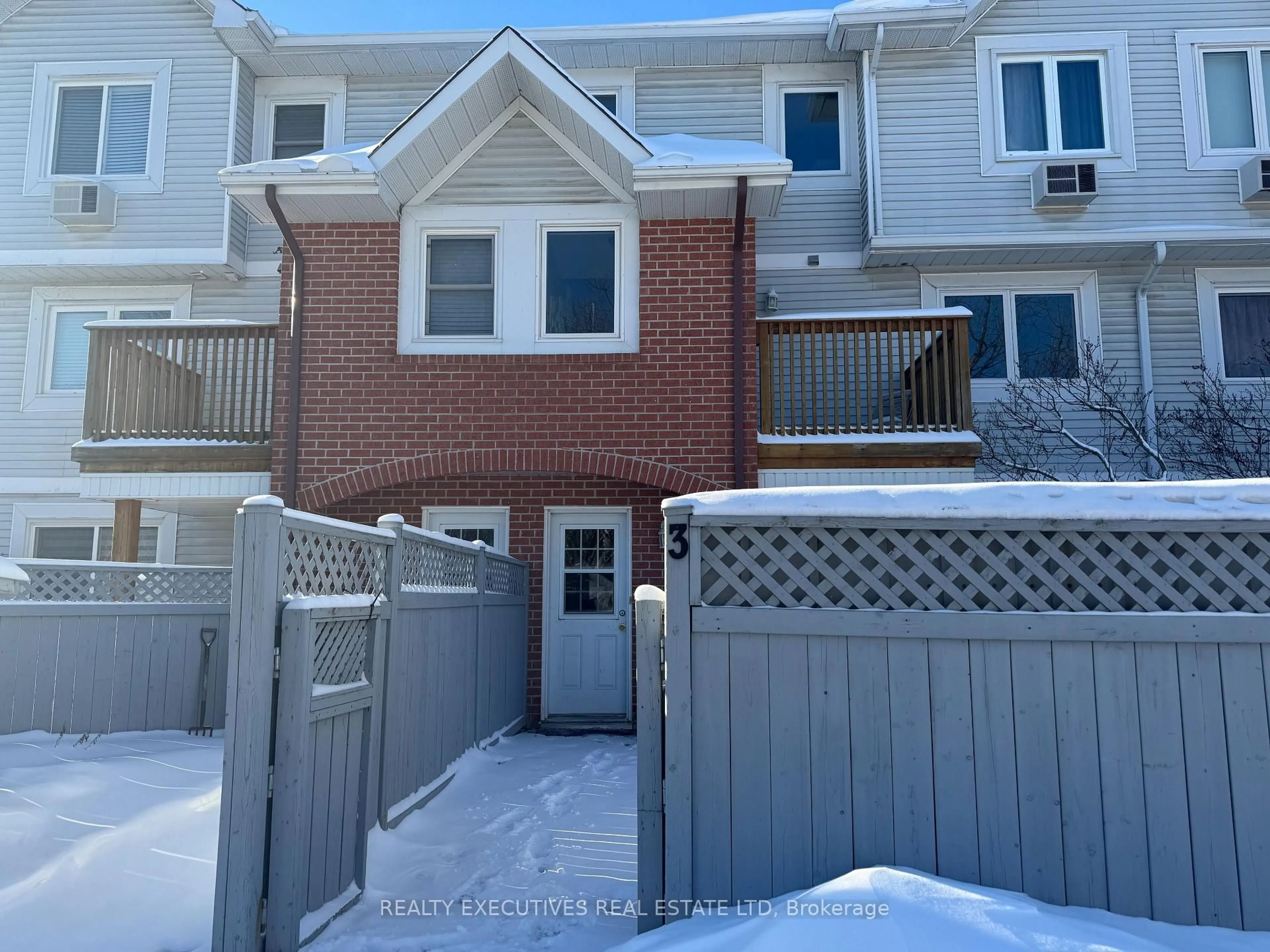 A pic from outside/outdoor area/front of a property/back of a property/a pic from drone, street for 315 Mullett St #3, Carleton Place Ontario K7C 4J6