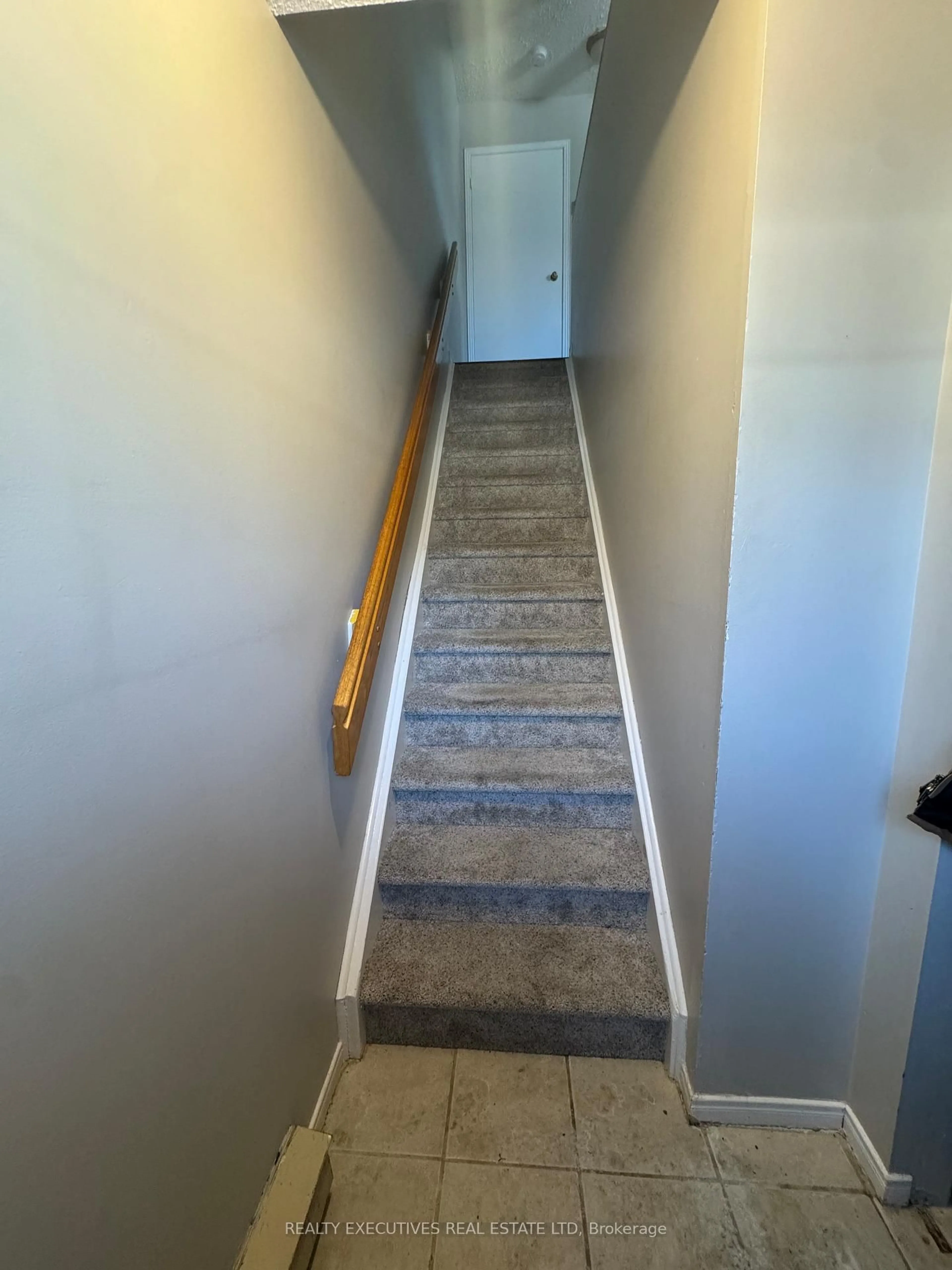 Stairs for 315 Mullett St #3, Carleton Place Ontario K7C 4J6