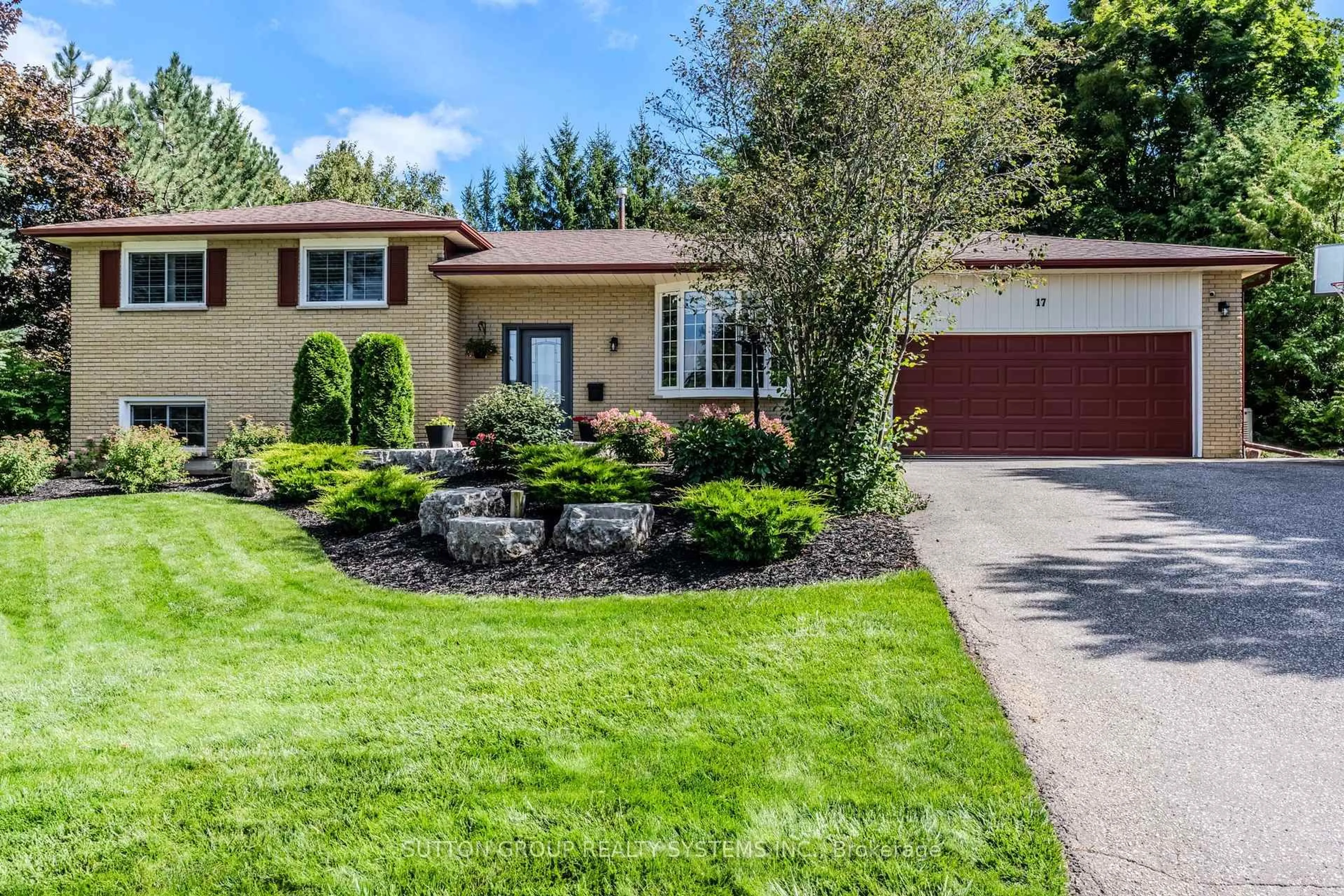 Home with brick exterior material, street for 17 William Rex Cres, Erin Ontario N0B 1T0