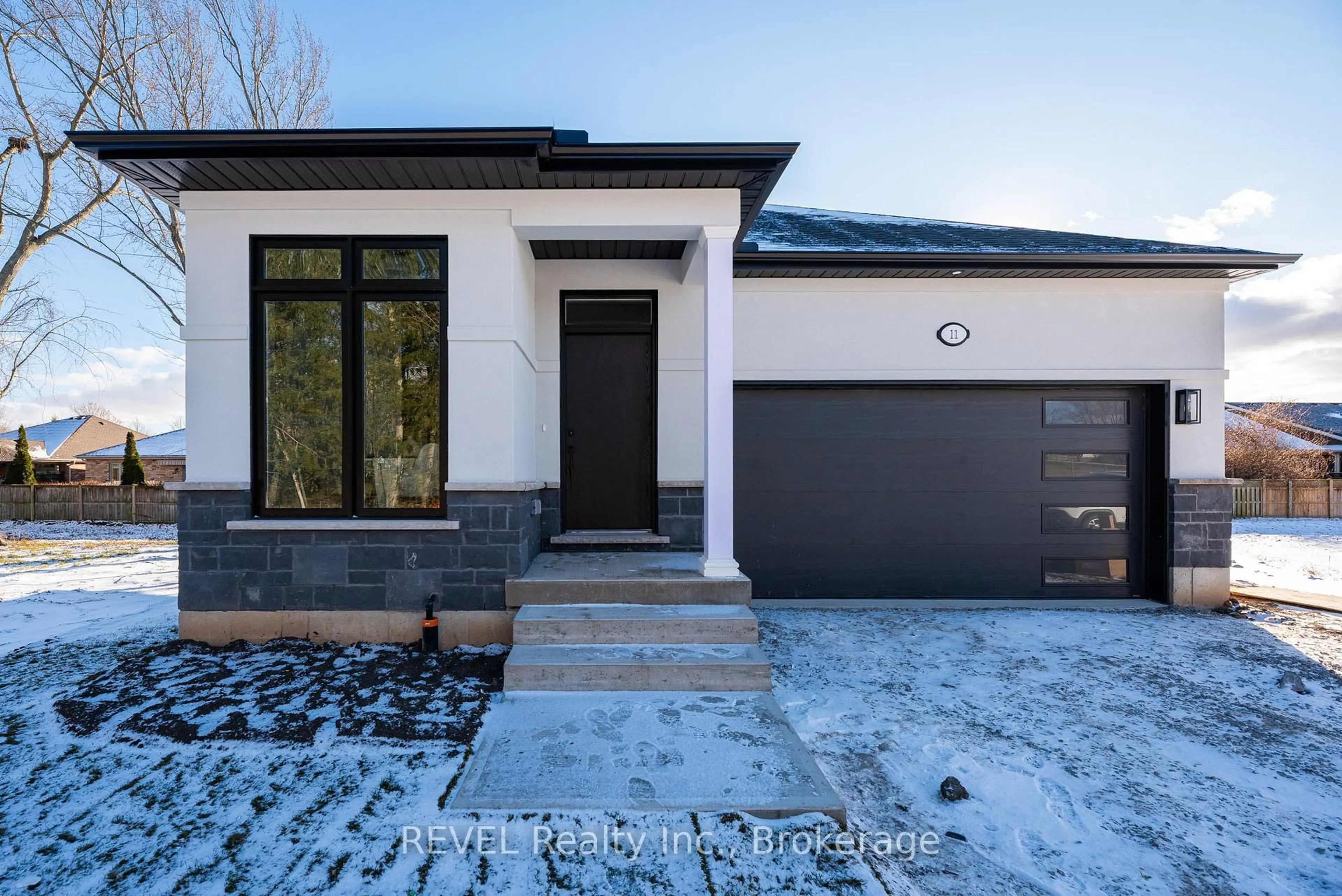 Home with brick exterior material, street for 11 Stickles St, Pelham Ontario L3C 3C3