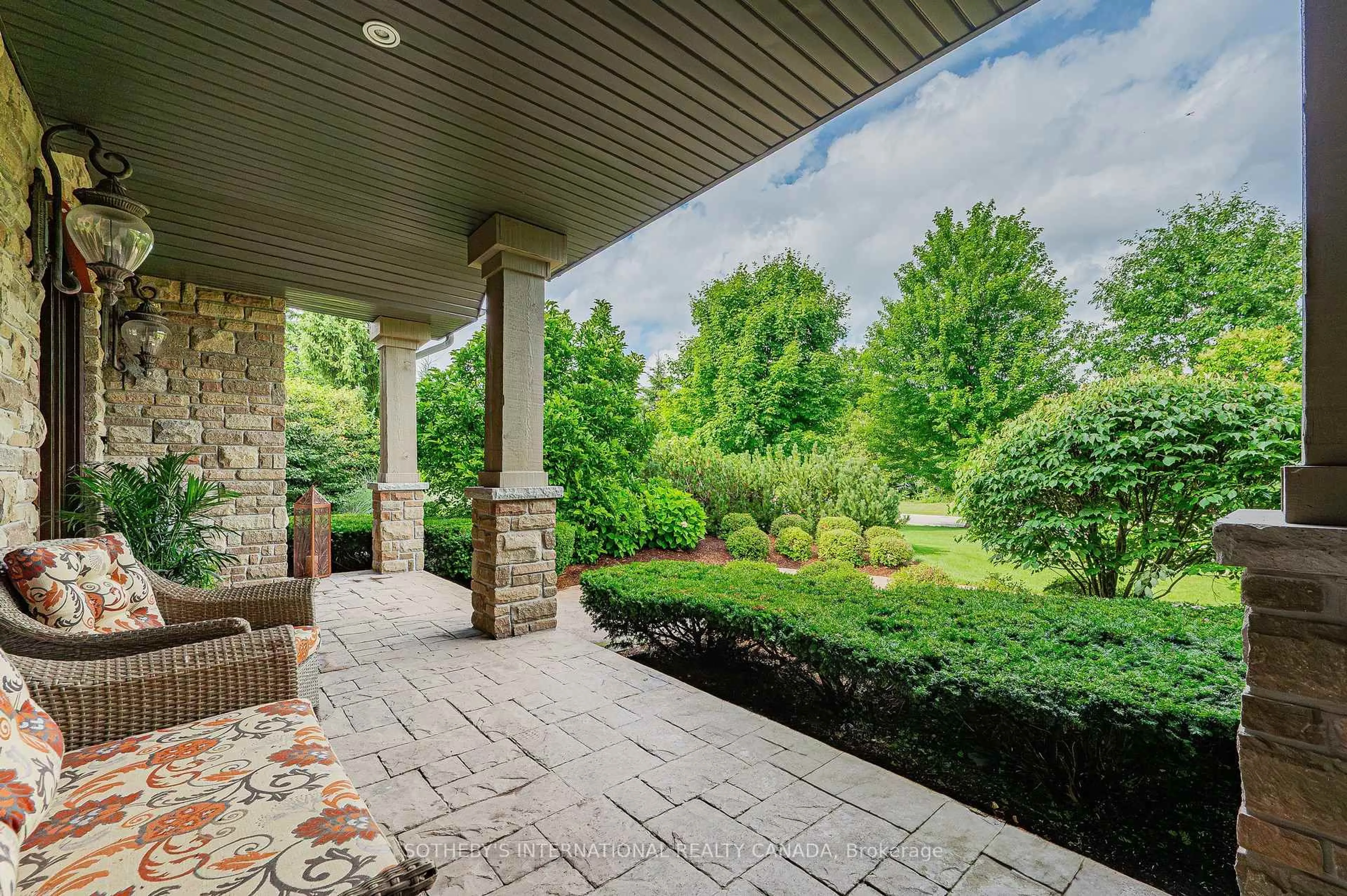 Patio, unknown for 111 John Bricker Rd, Cambridge Ontario N3H 4R8