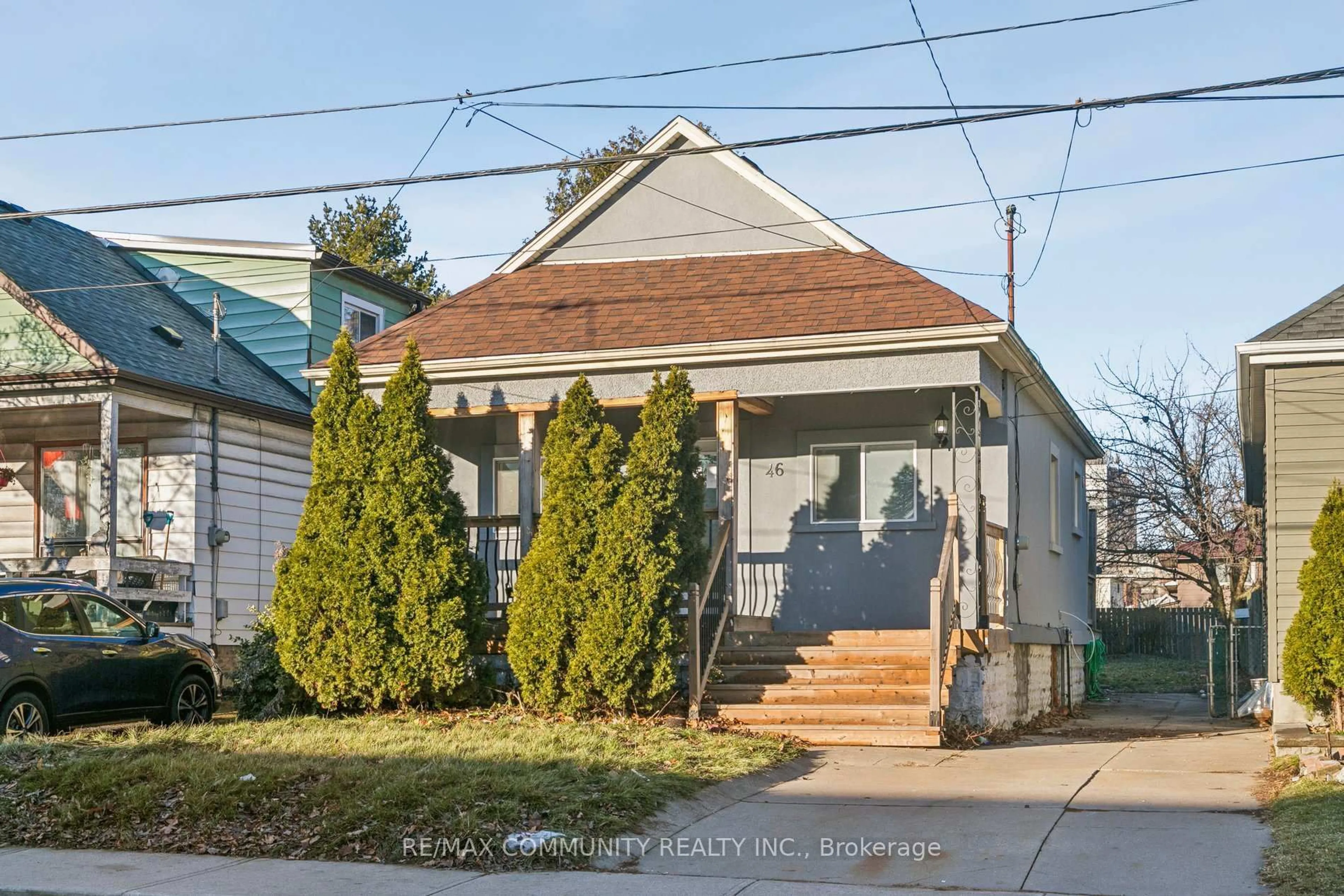 Unknown for 46 East 7th St, Hamilton Ontario L9A 3G8