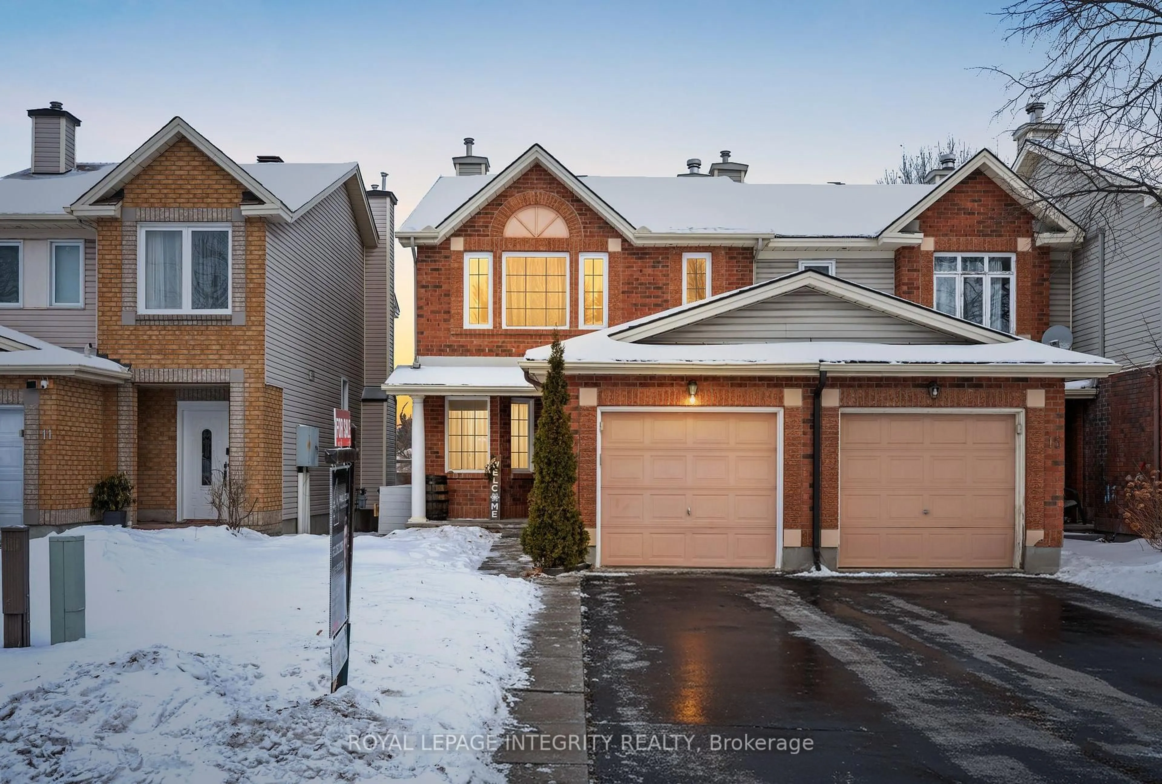 A pic from outside/outdoor area/front of a property/back of a property/a pic from drone, street for 13 Banchory Cres, Kanata Ontario K2K 2V4