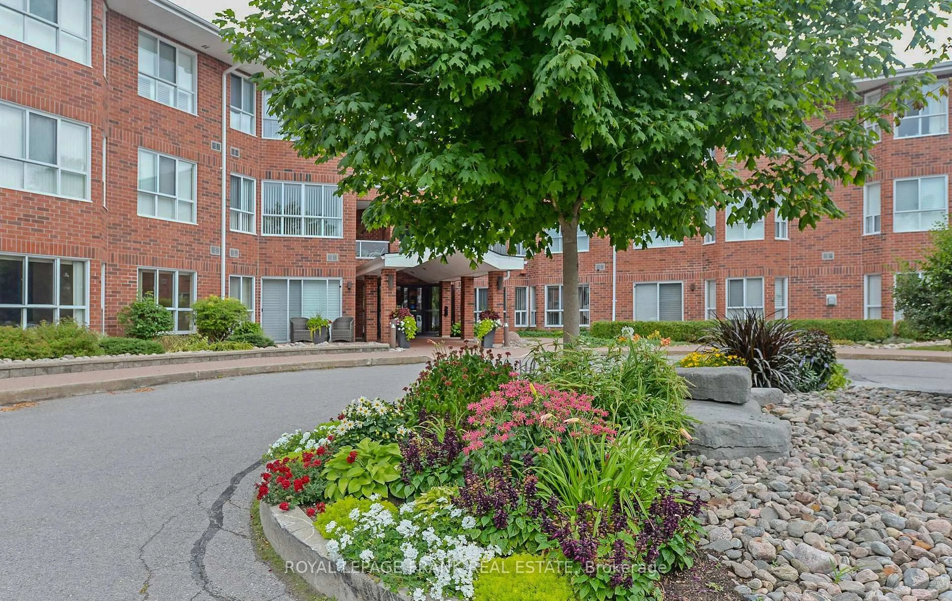 Patio, street for 3 Heritage Way #110, Kawartha Lakes Ontario K9V 5Z1