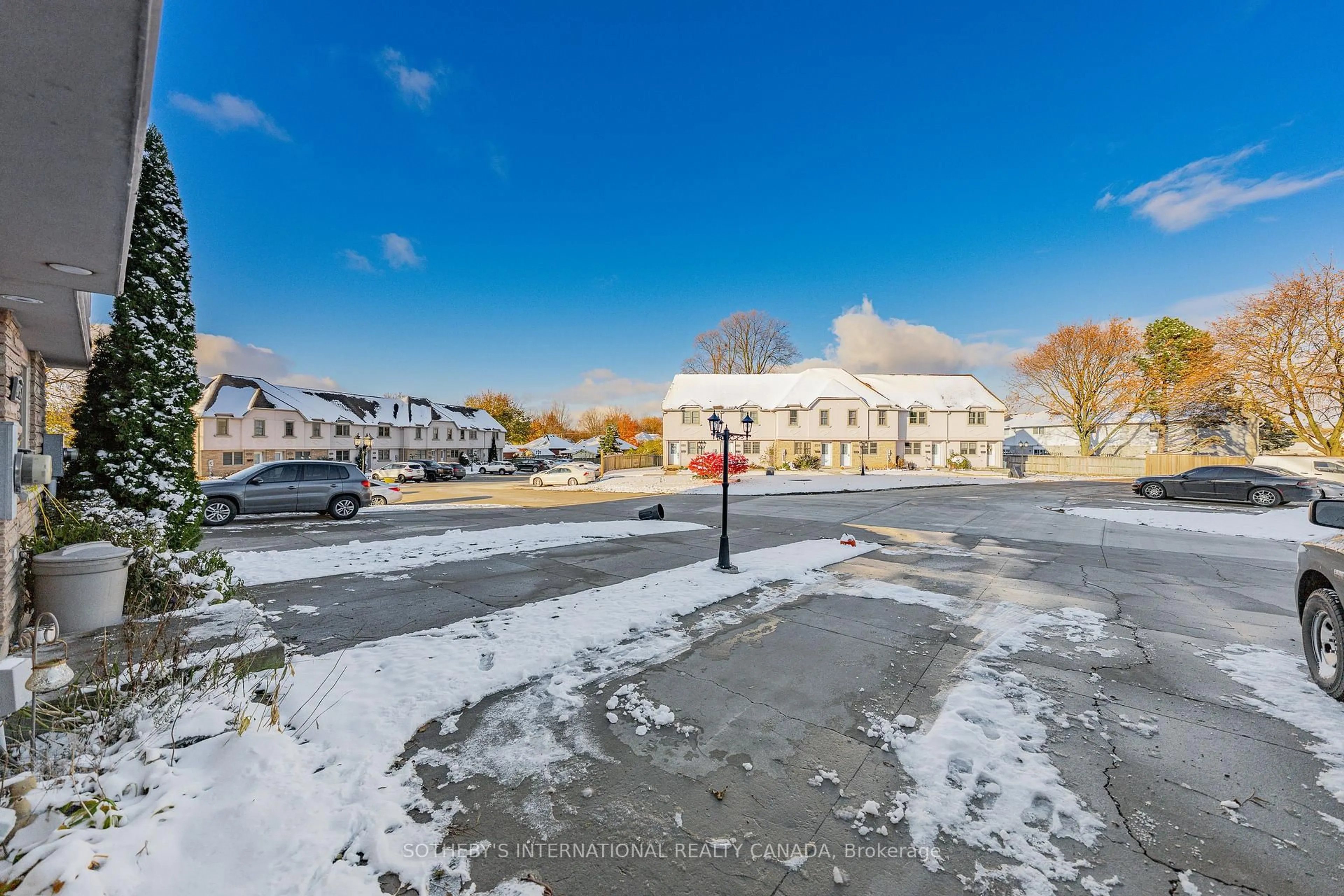 A pic from outside/outdoor area/front of a property/back of a property/a pic from drone, street for 47 Blandford St #4, Woodstock Ontario N4S 7H7