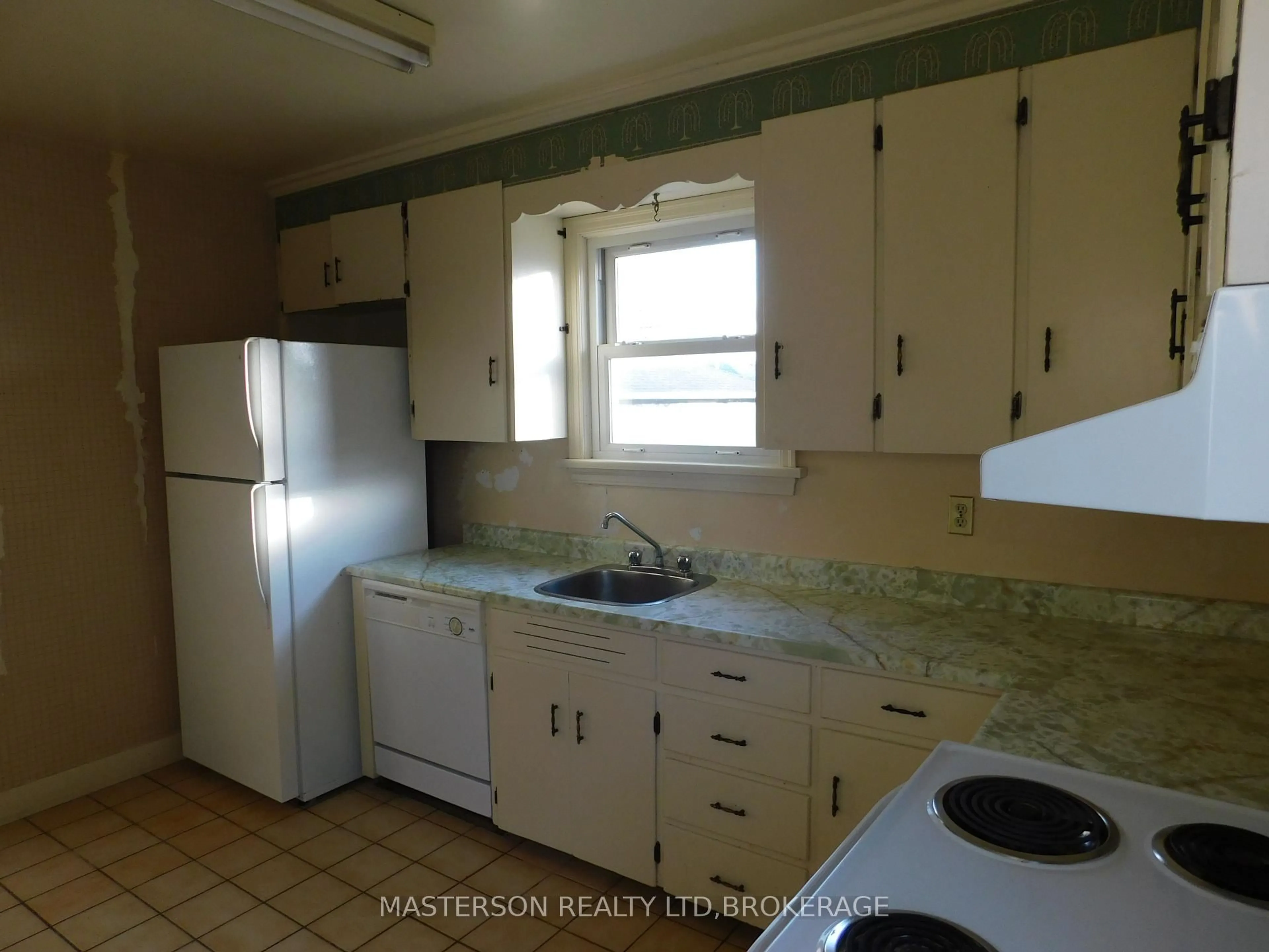 Standard kitchen, unknown for 4096 Dyson Ave, Niagara Falls Ontario L2E 3L7