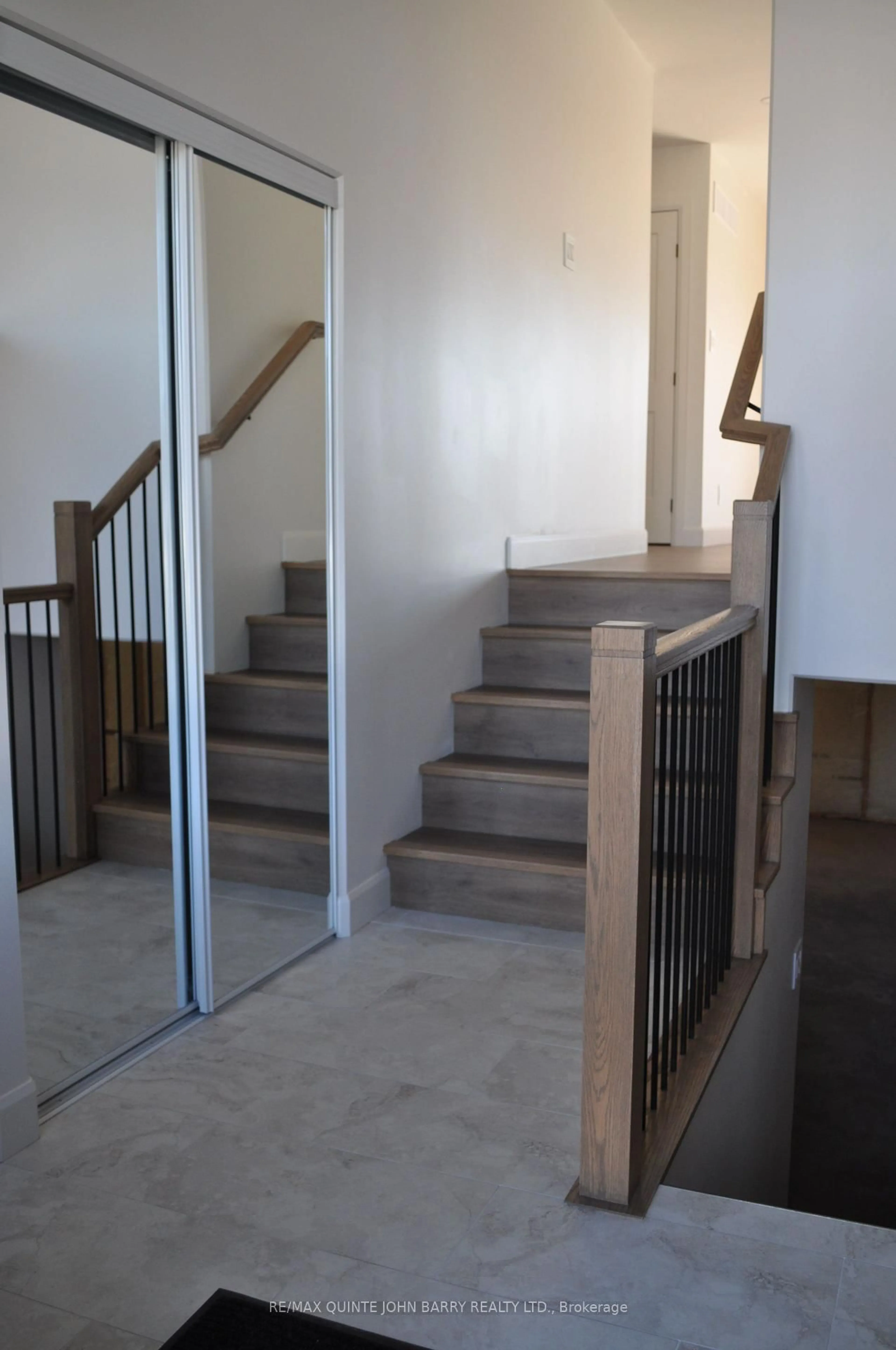 Stairs for 16 Parkland Circ #Lot 8, Quinte West Ontario K8V 0R4
