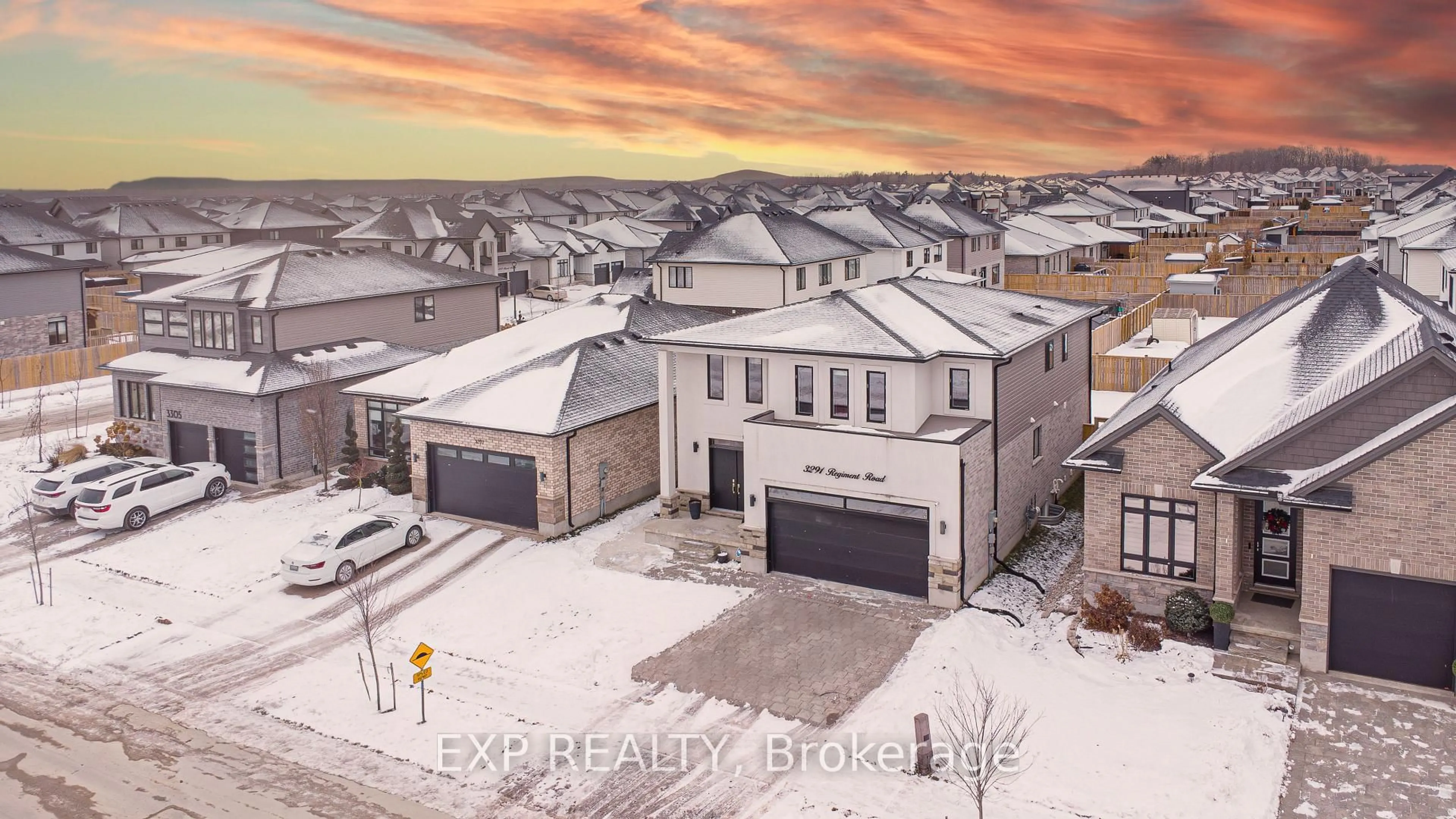 A pic from outside/outdoor area/front of a property/back of a property/a pic from drone, street for 3291 REGIMENT Rd, London South Ontario N6P 0G5
