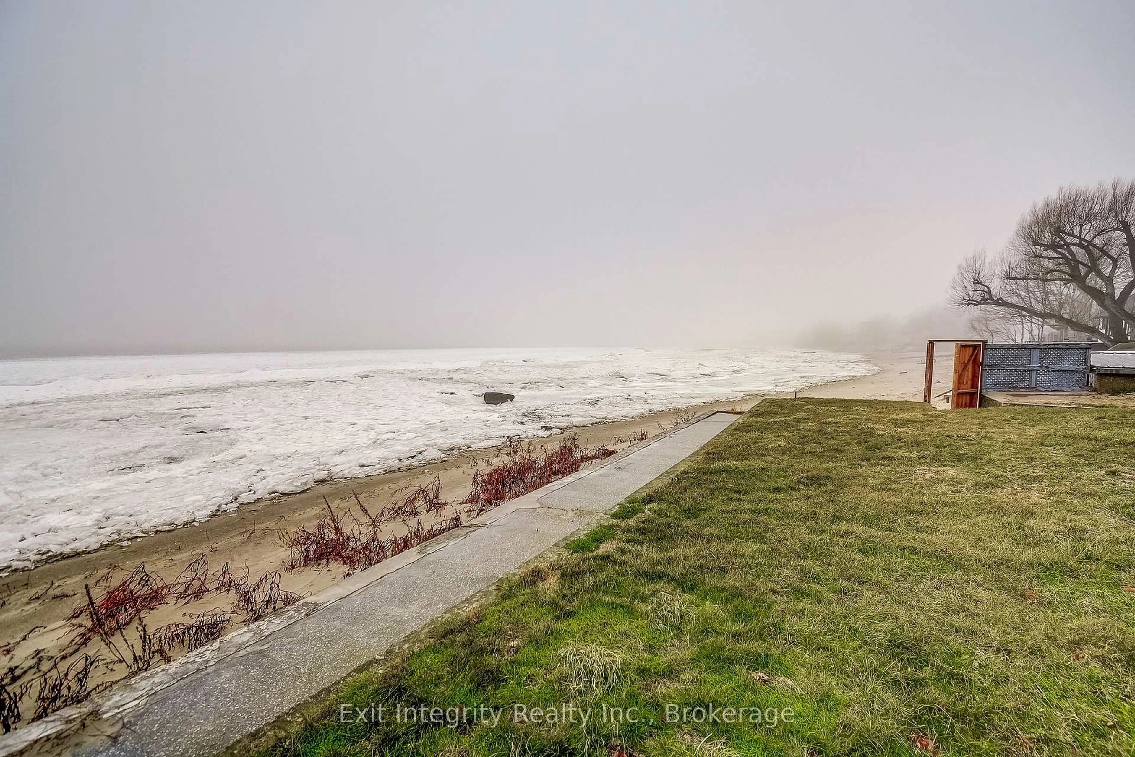 A pic from outside/outdoor area/front of a property/back of a property/a pic from drone, water/lake/river/ocean view for 906 Lakeshore Rd, Haldimand Ontario N0A 1P0