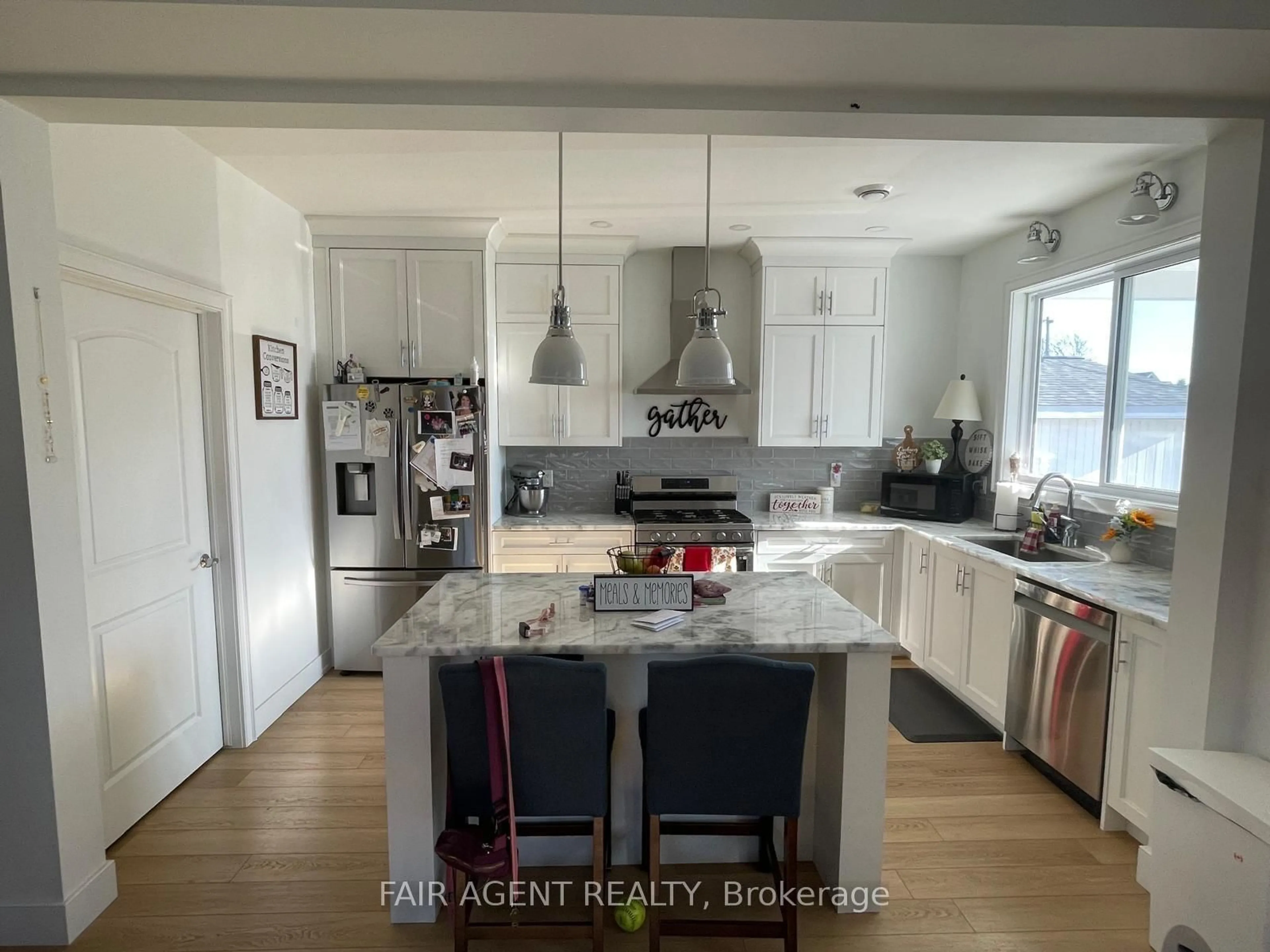 Open concept kitchen, unknown for 974 Waters Beach Dr, Essex Ontario N0R 1G0