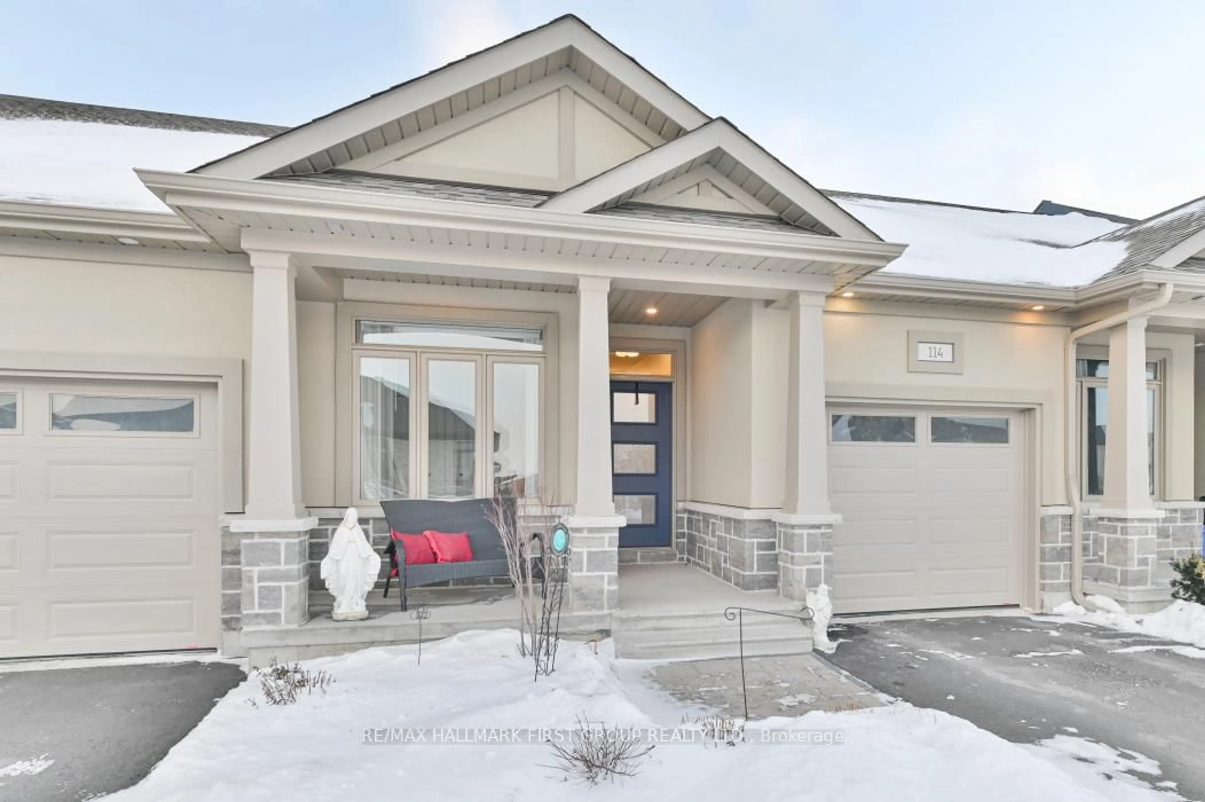 Indoor entryway for 114 Athabaska Dr, Belleville Ontario K8N 0V6