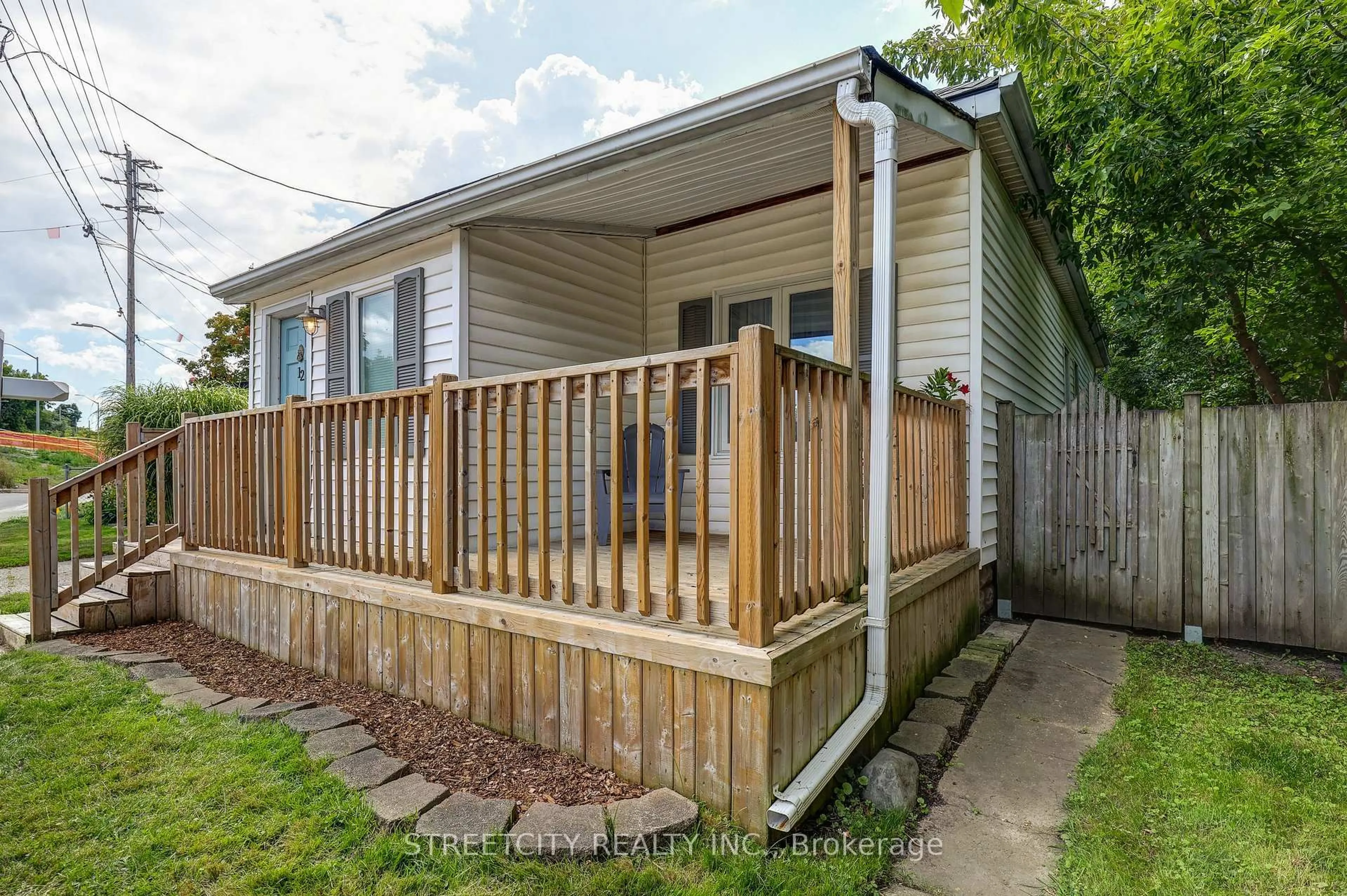 Unknown for 12 Cavendish Cres, London North Ontario N6H 1A2